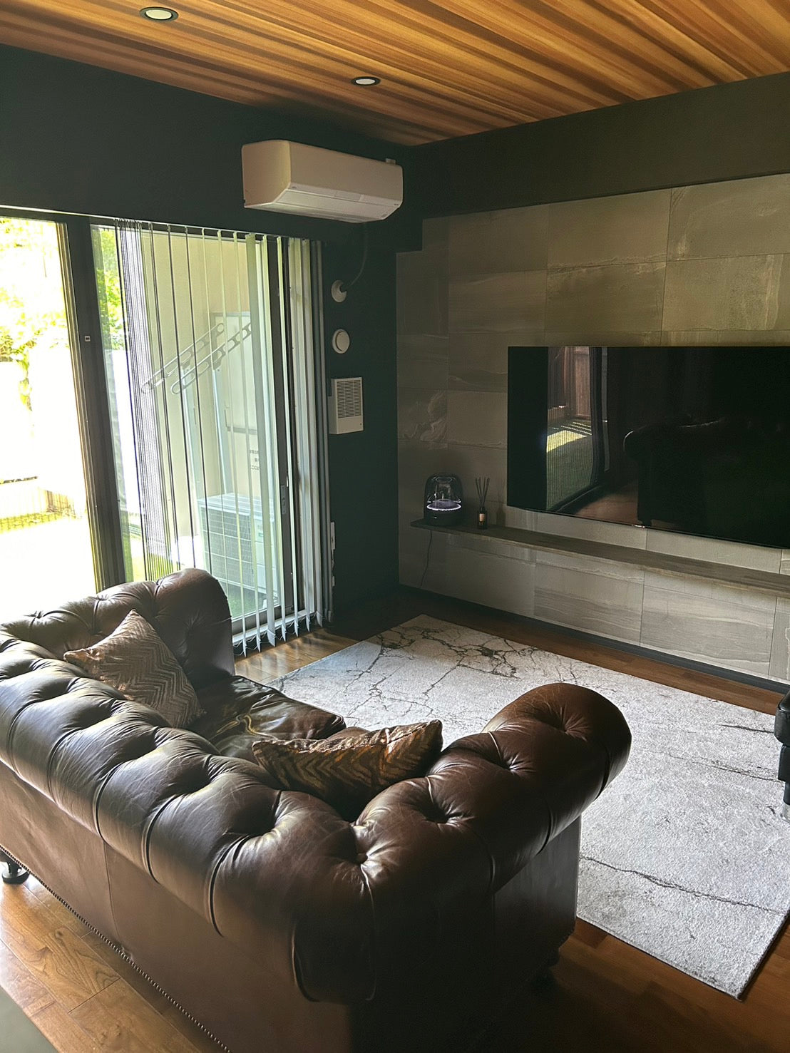 ハロ / HALO ケンジントン / KENSINGTON 2人掛けソファ バイカー タン 本革 中古