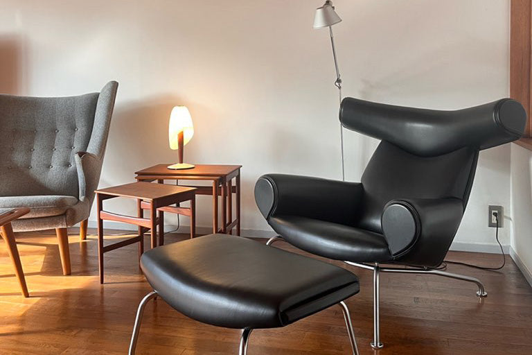 ハンス・J・ウェグナーデザインのエリック・ヨルゲンセン / Erik Jorgensen オックスチェア&オットマンの納品