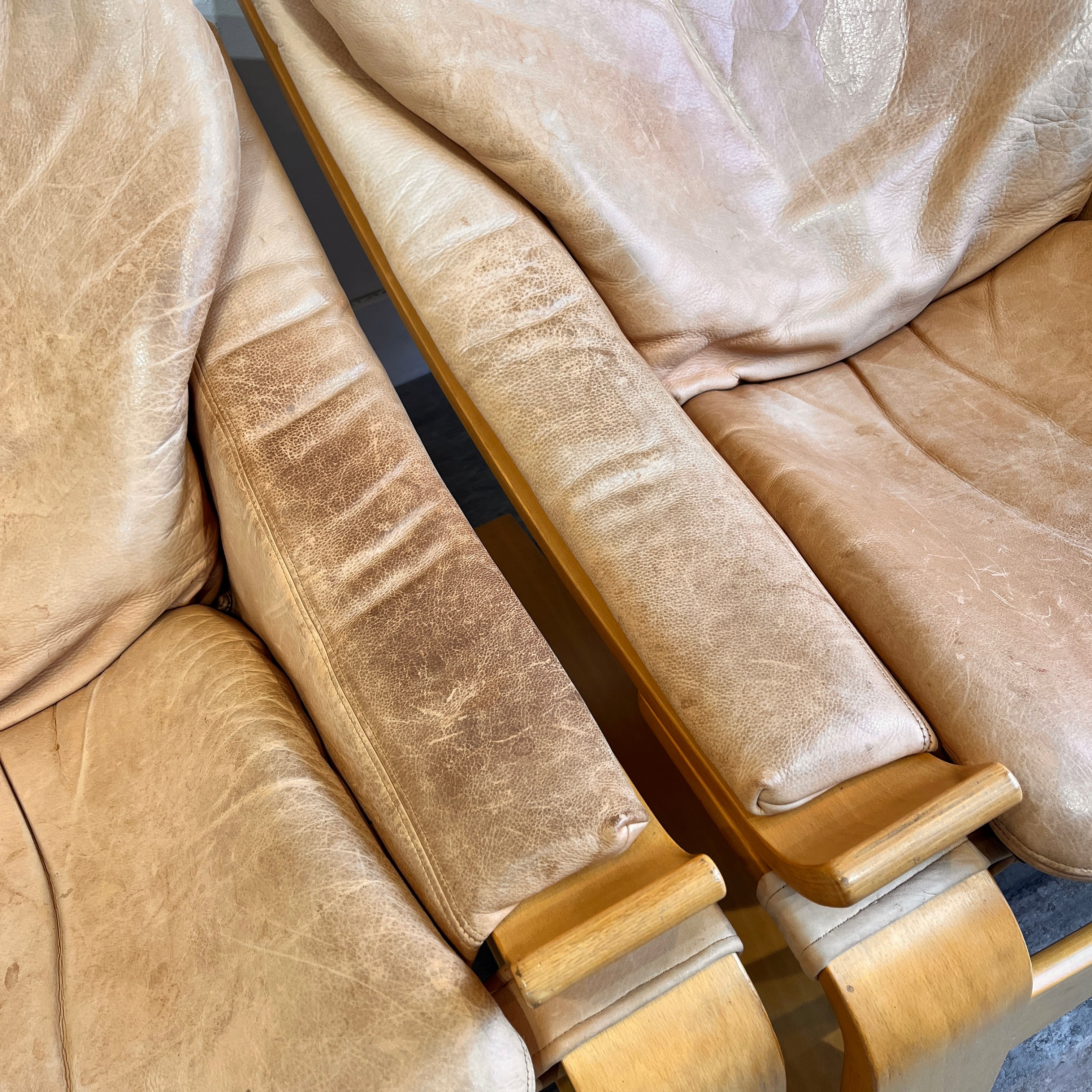 Nelo Mobel クローケン ラウンジチェア&オットマン 本革 スウェーデン - Restyle