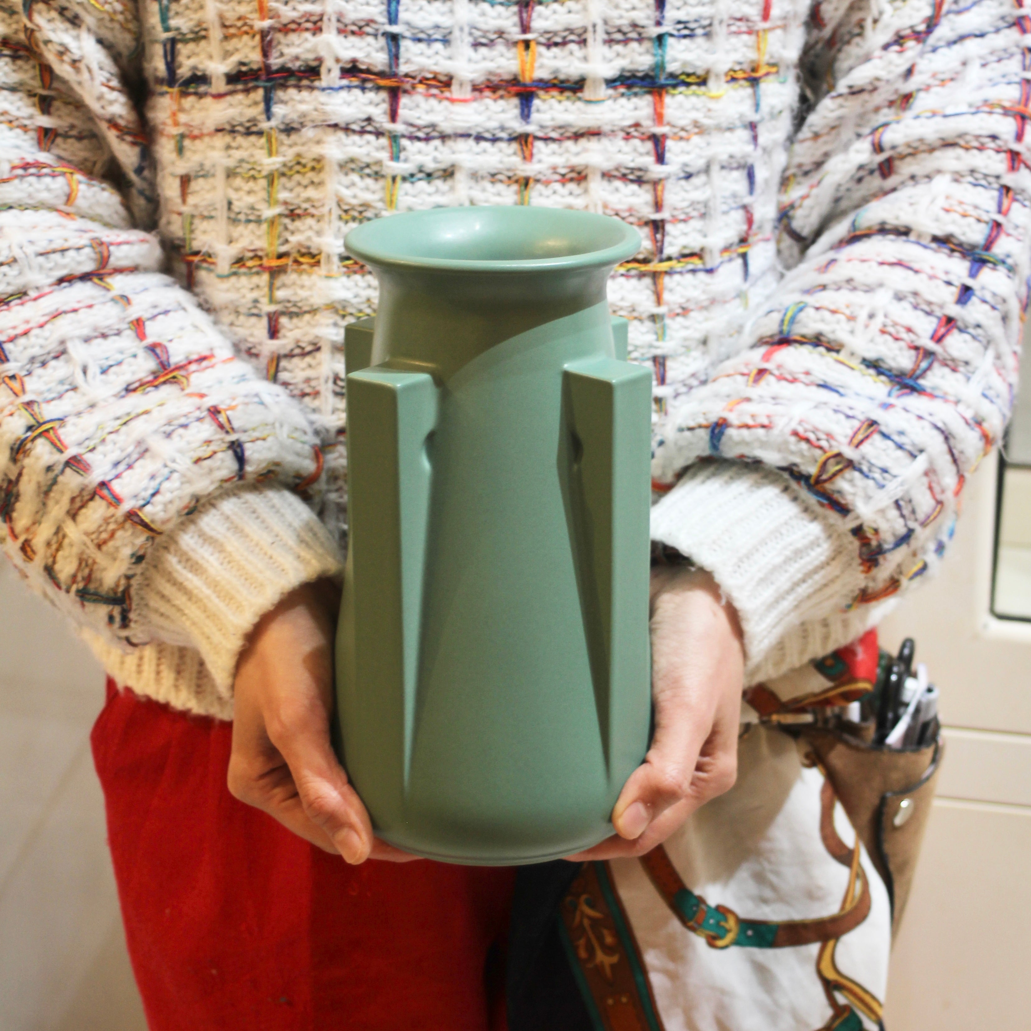 フォーバットレスベース / Four Buttress Vase 花器 フランクロイドライト