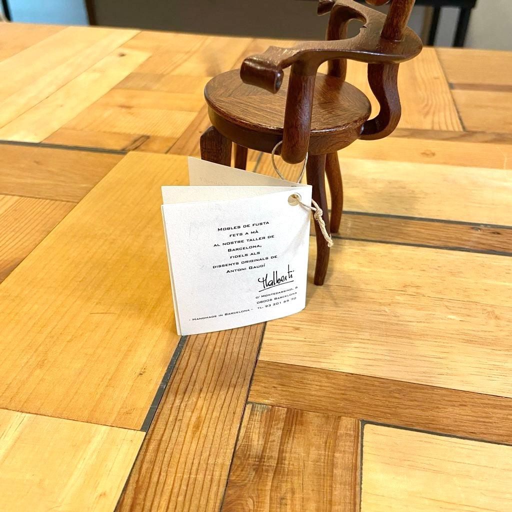 カルベットアームチェア / Calvet Armchair ミニチュア 1/6スケール アントニ・ガウディ