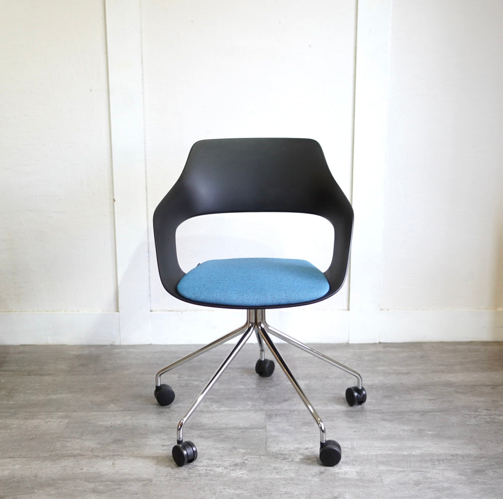 ウィルクハーン / Wilkhahn 222 range Occo / オッコ キャスターアームチェア 黒・青 オフィスチェア 未使用品