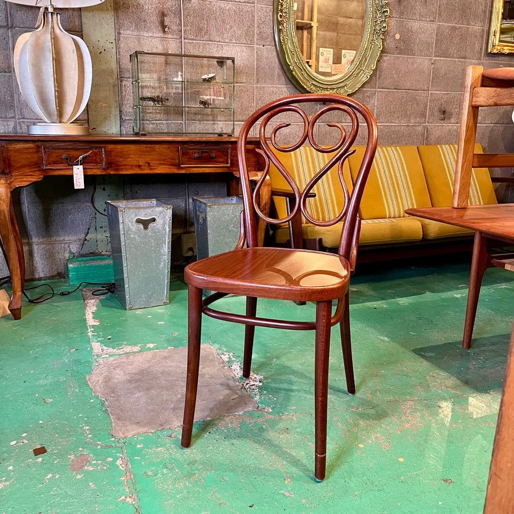 TON社 ベントウッドチェア ダイニングチェア No.4カフェダウムチェア