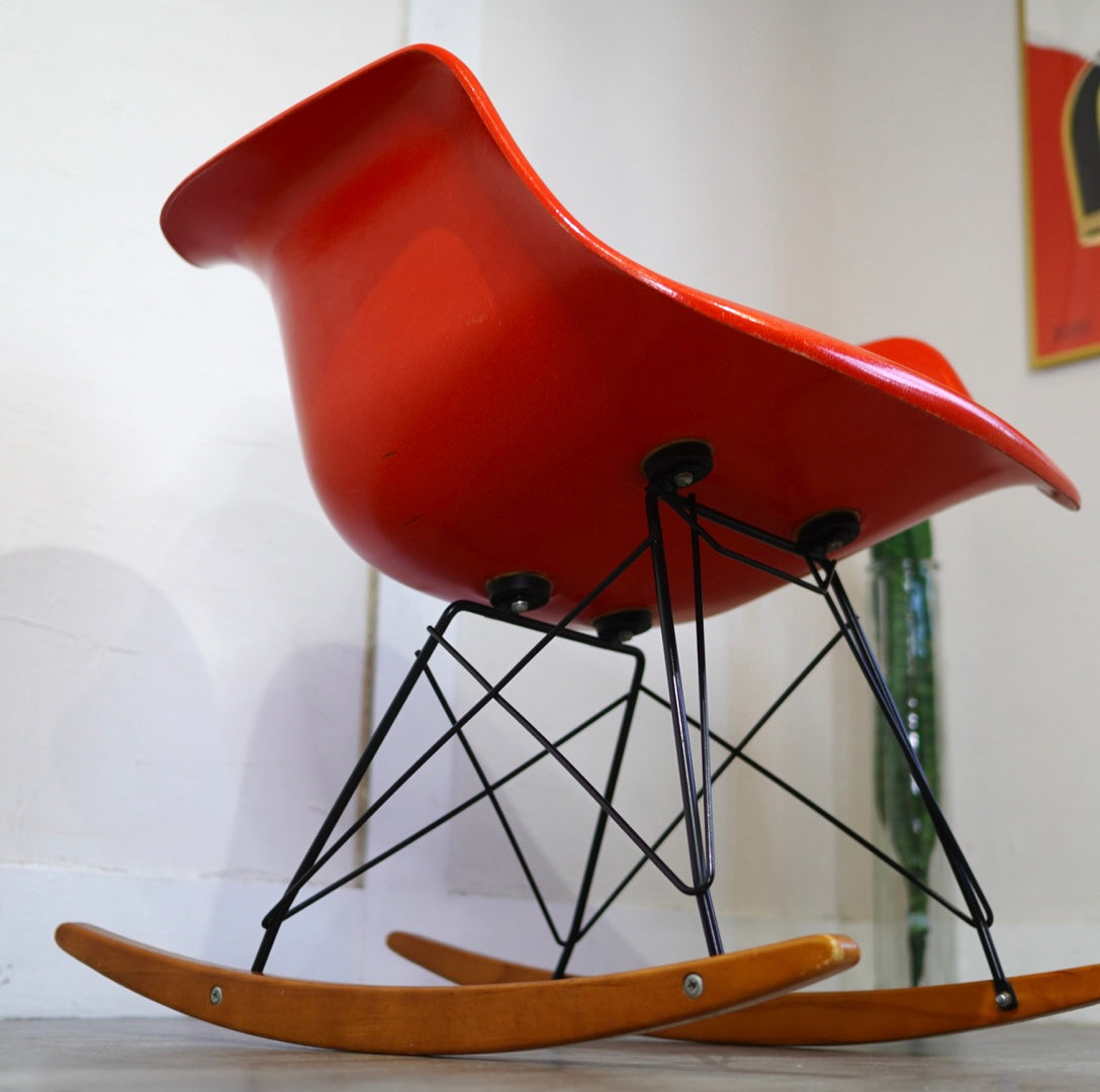 モダニカ / MODERNICA アームシェルチェア ロッカーベース FRP チャールズ&レイ・イームズ