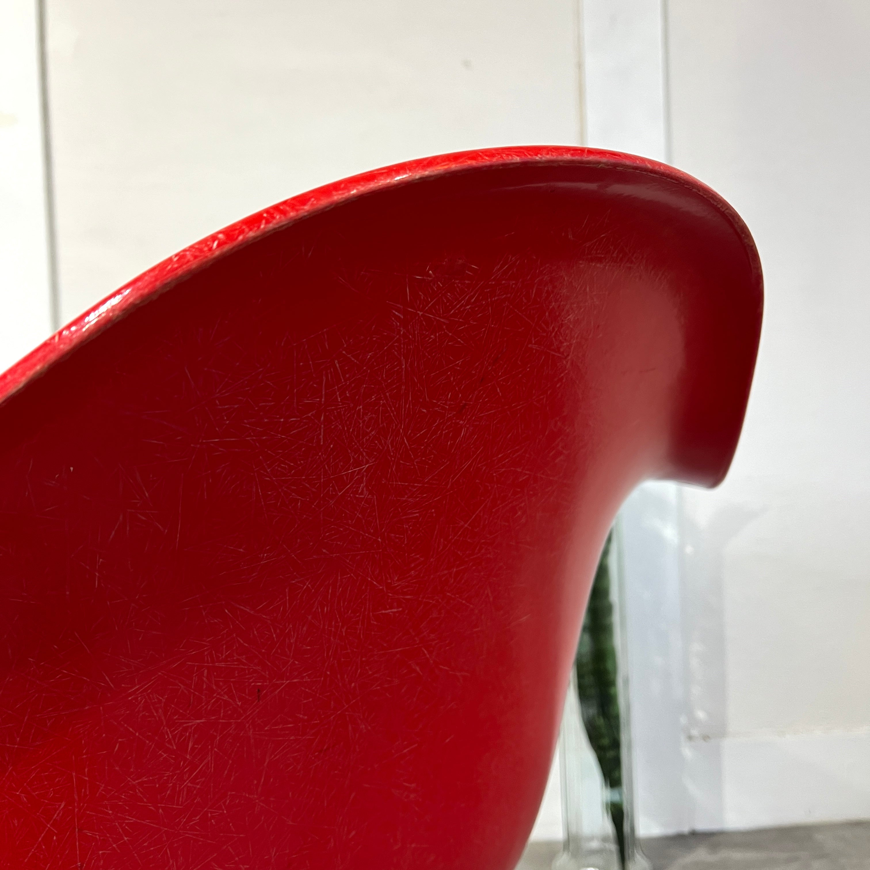 モダニカ / MODERNICA アームシェルチェア ロッカーベース FRP チャールズ&レイ・イームズ