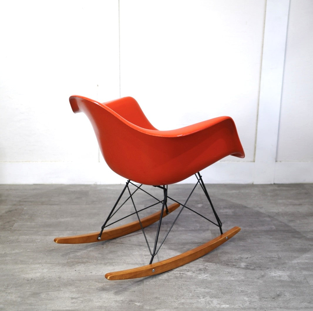 モダニカ / MODERNICA アームシェルチェア ロッカーベース FRP チャールズ&レイ・イームズ