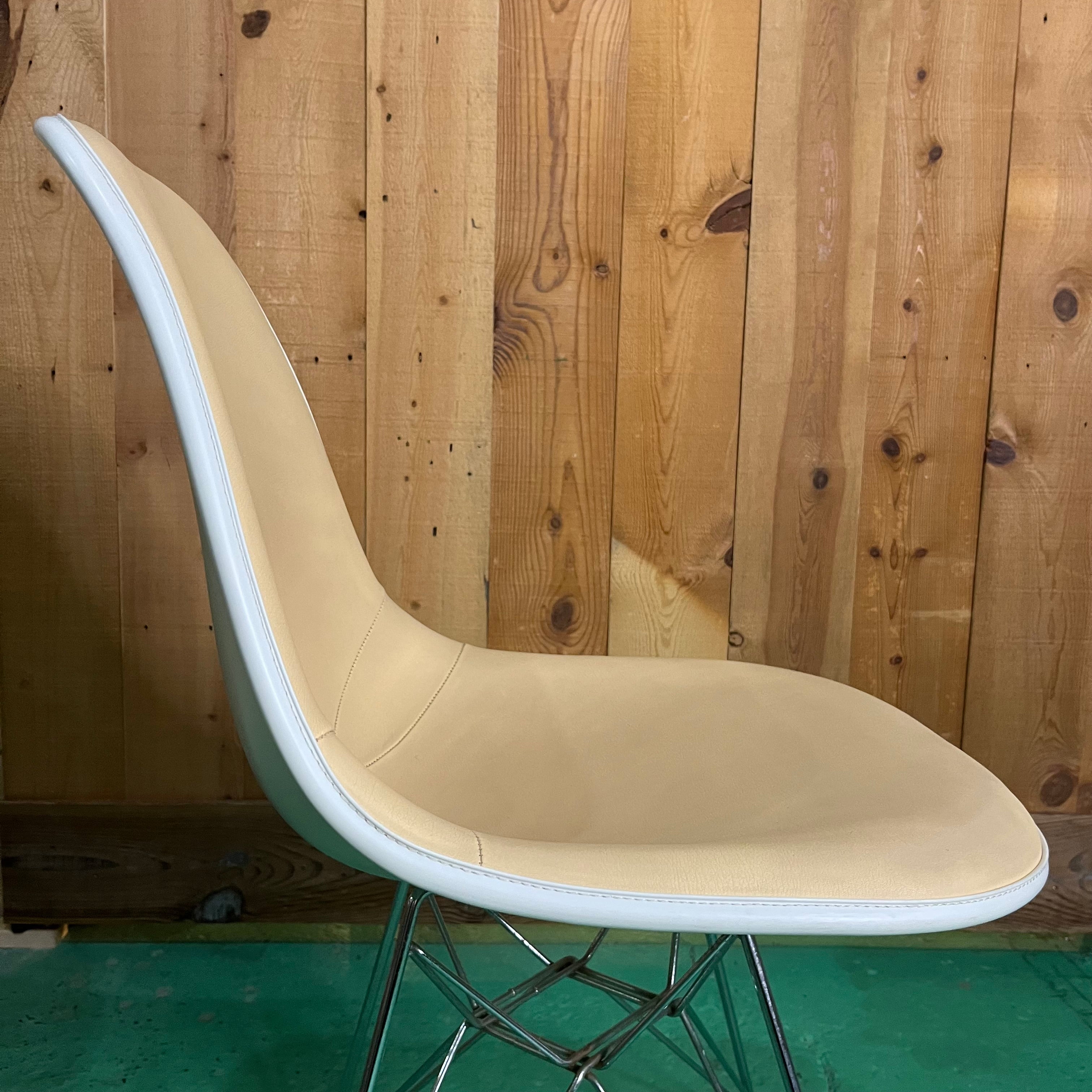ハーマンミラー / Herman Miller サイドシェルチェア ベージュ エッフェルベース チャールズ&レイ・イームズ ヴィンテージ