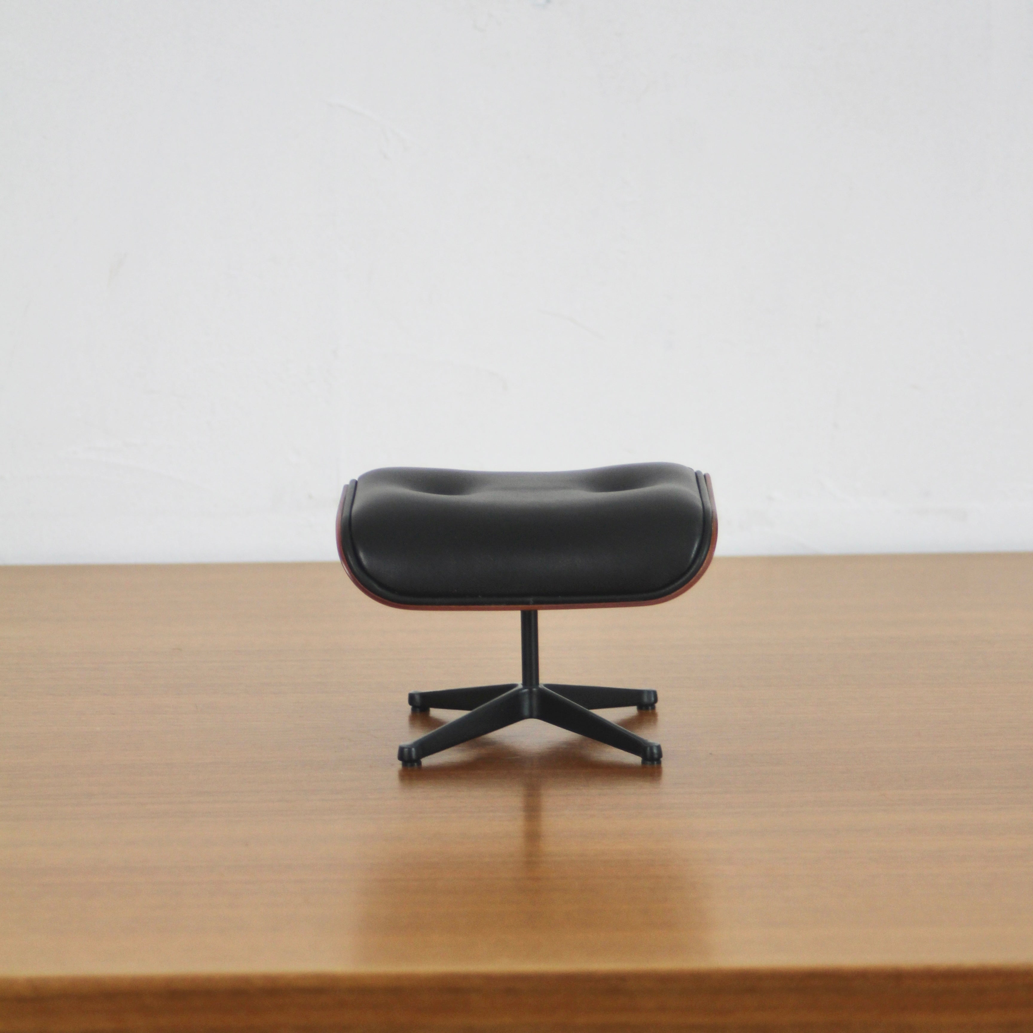 ヴィトラ / Vitra ミニチュアコレクション ラウンジチェア&オットマン 1/6スケール レイ&チャールズ・イームズ