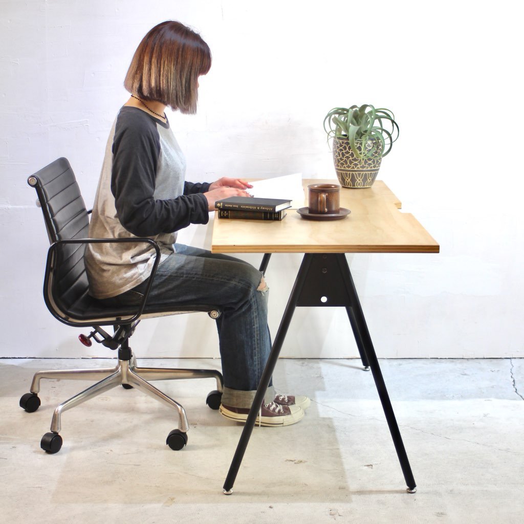 ハーマンミラー / Herman Miller チャールズ & レイ・イームズ アルミナムグループ マネジメントチェア【2】