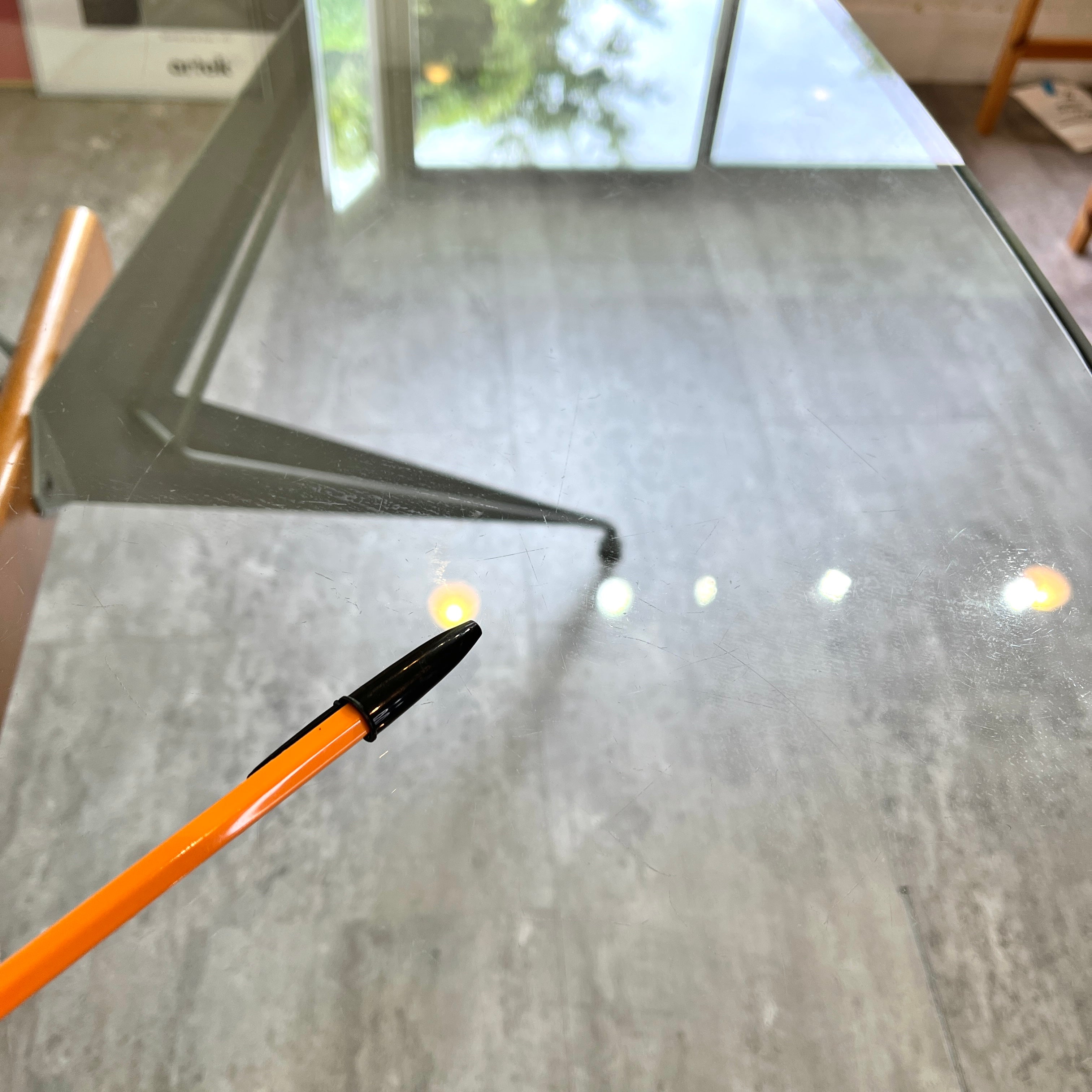 ファセム / Fasem T-38 ガラストップ オーバルダイニングテーブル スペースエイジ