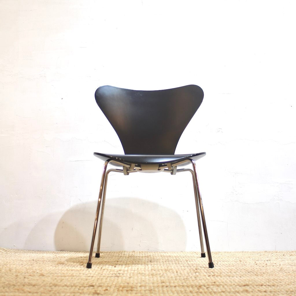 フリッツハンセン / FRITZ HANSEN セブンチェア ラッカーブラック アルネ・ヤコブセン / Arne Jacobsen