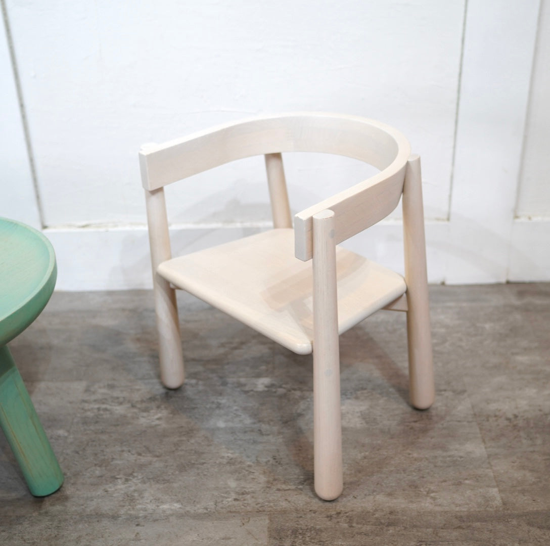 カリモクニュースタンダード / Karimoku New Standard キッズチェア&テーブル3点セット 展示品