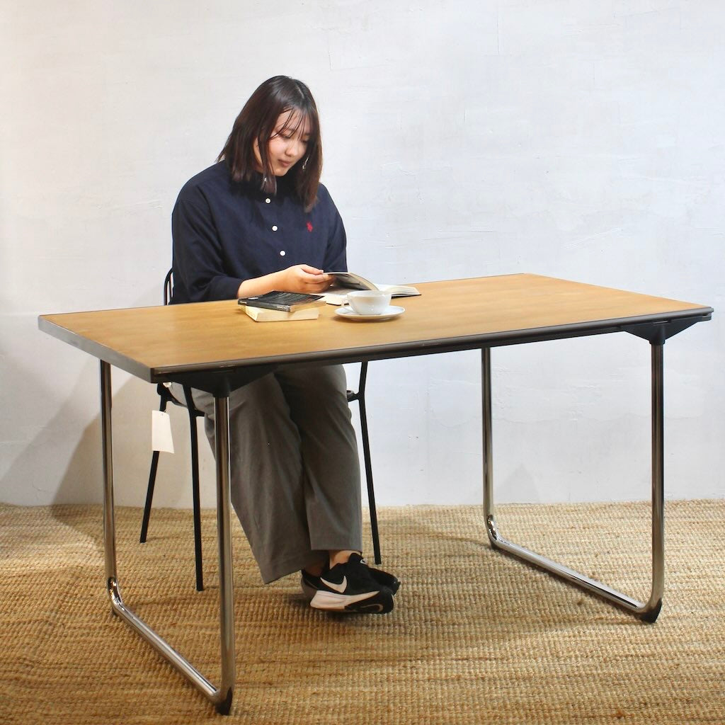 フリッツハンセン / FRITZ HANSEN クリックテーブル エリック・マグヌッセン