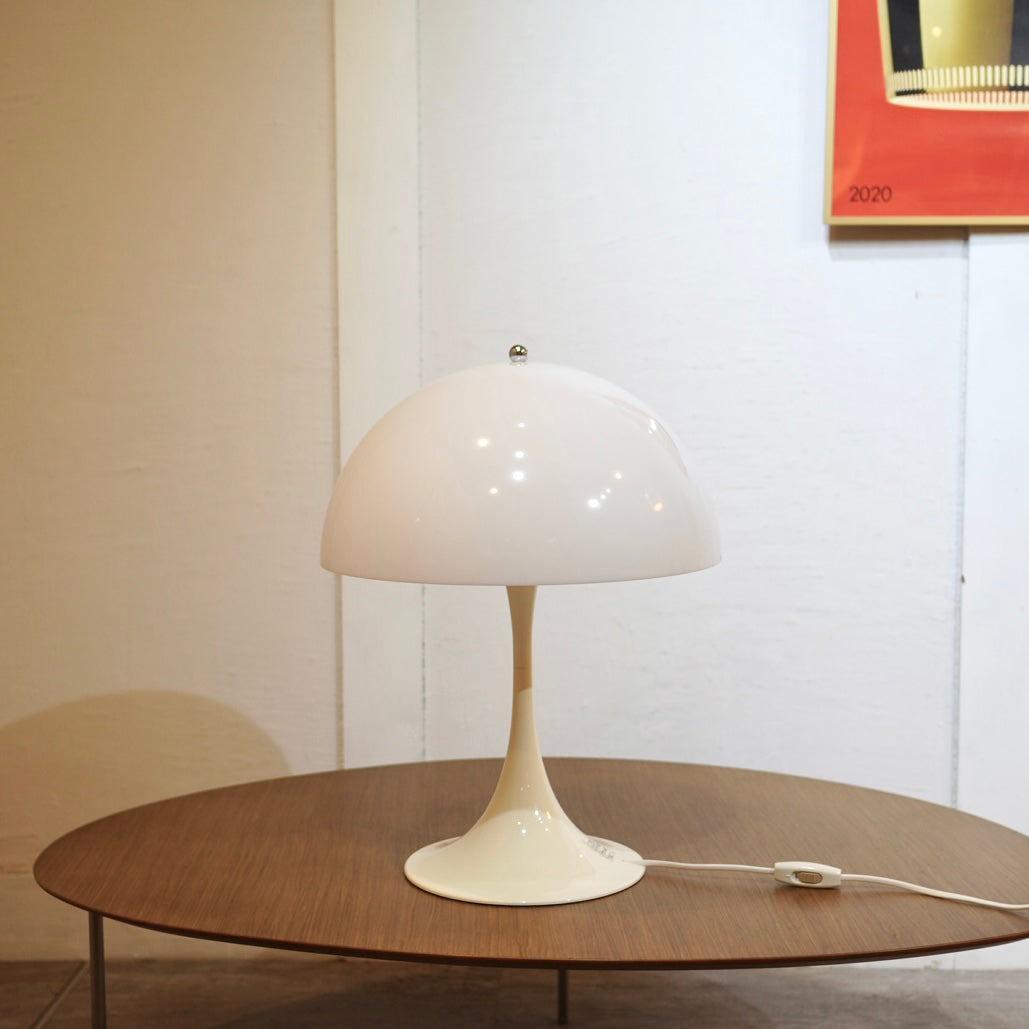 ルイスポールセン / Louis Polusen パンテラ400 テーブルランプ V2 ヴァ-ナー・パントン 展示品