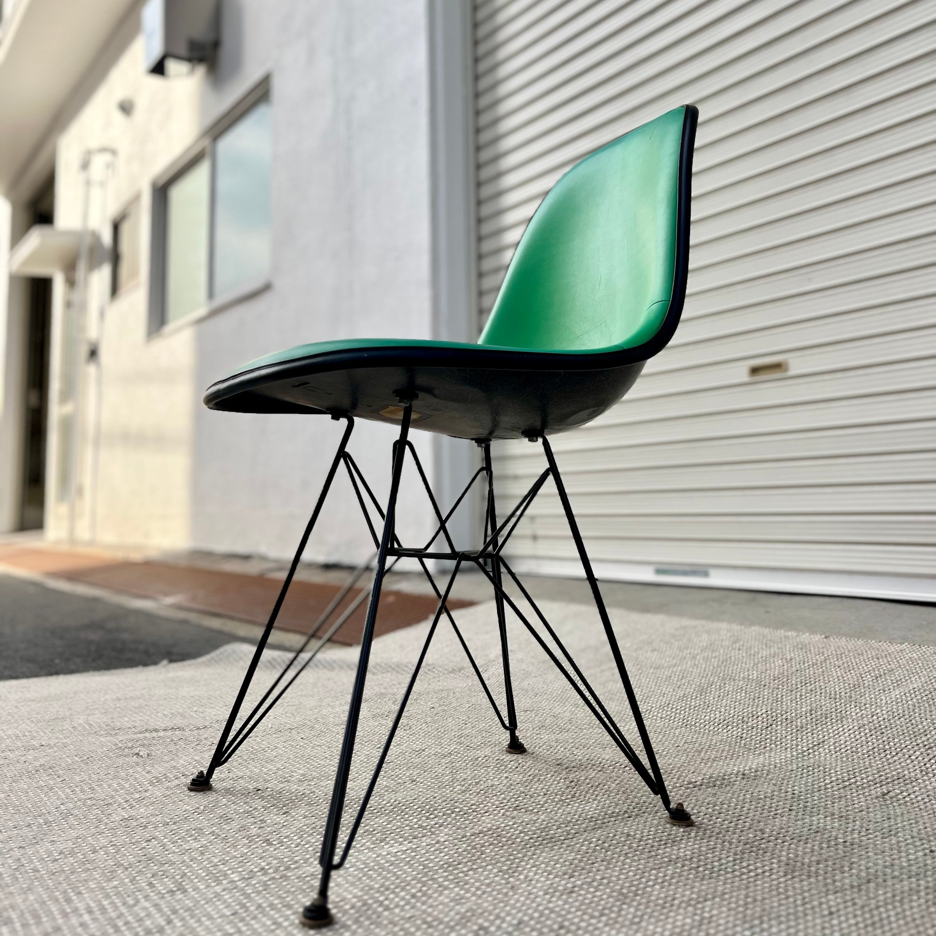 ハーマンミラー / Herman Miller サイドシェルチェア 2nd グリーン ナウガレザー エッフェルベース チャールズ&レイ・イームズ ヴィンテージ