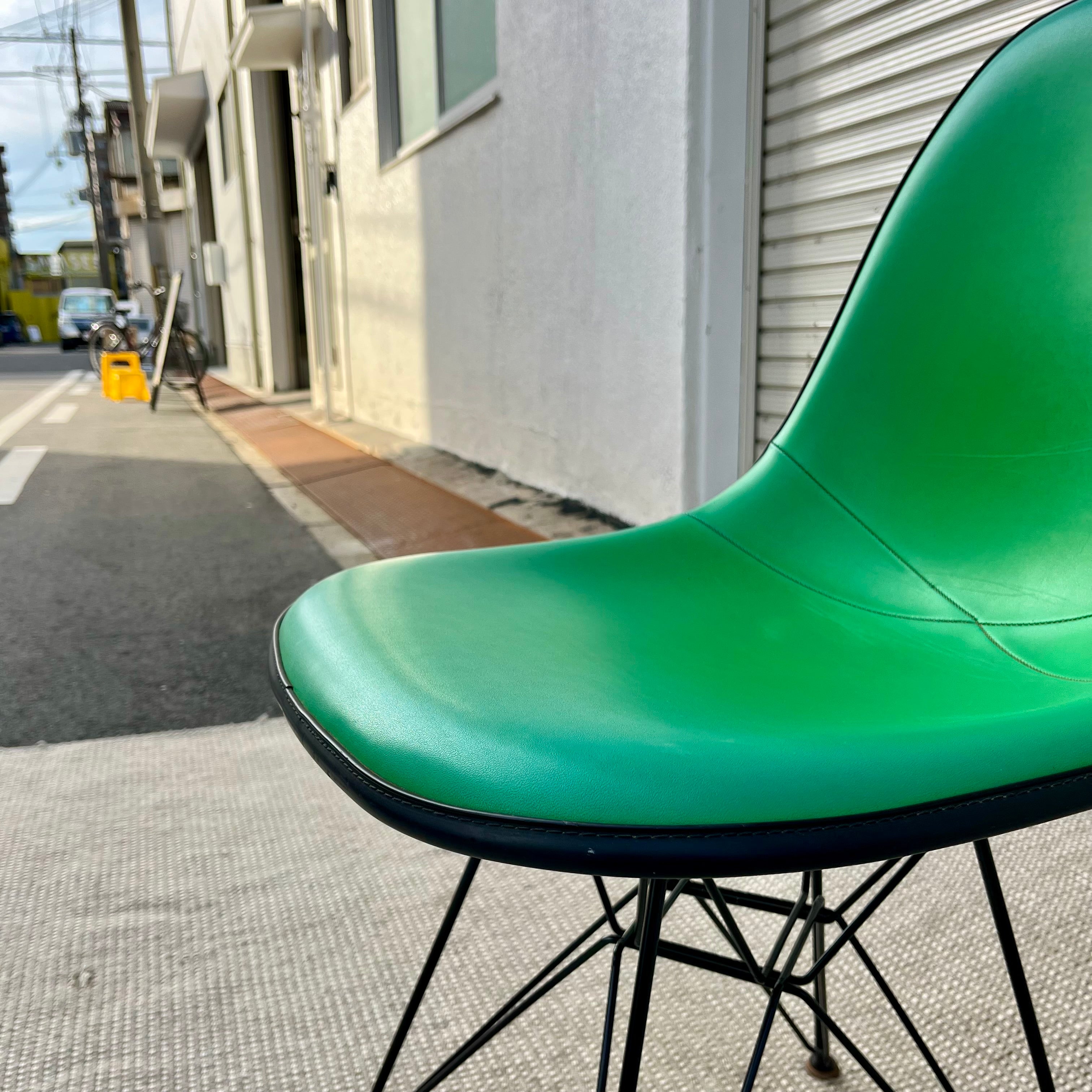 ハーマンミラー / Herman Miller サイドシェルチェア 2nd グリーン ナウガレザー エッフェルベース チャールズ&レイ・イームズ ヴィンテージ
