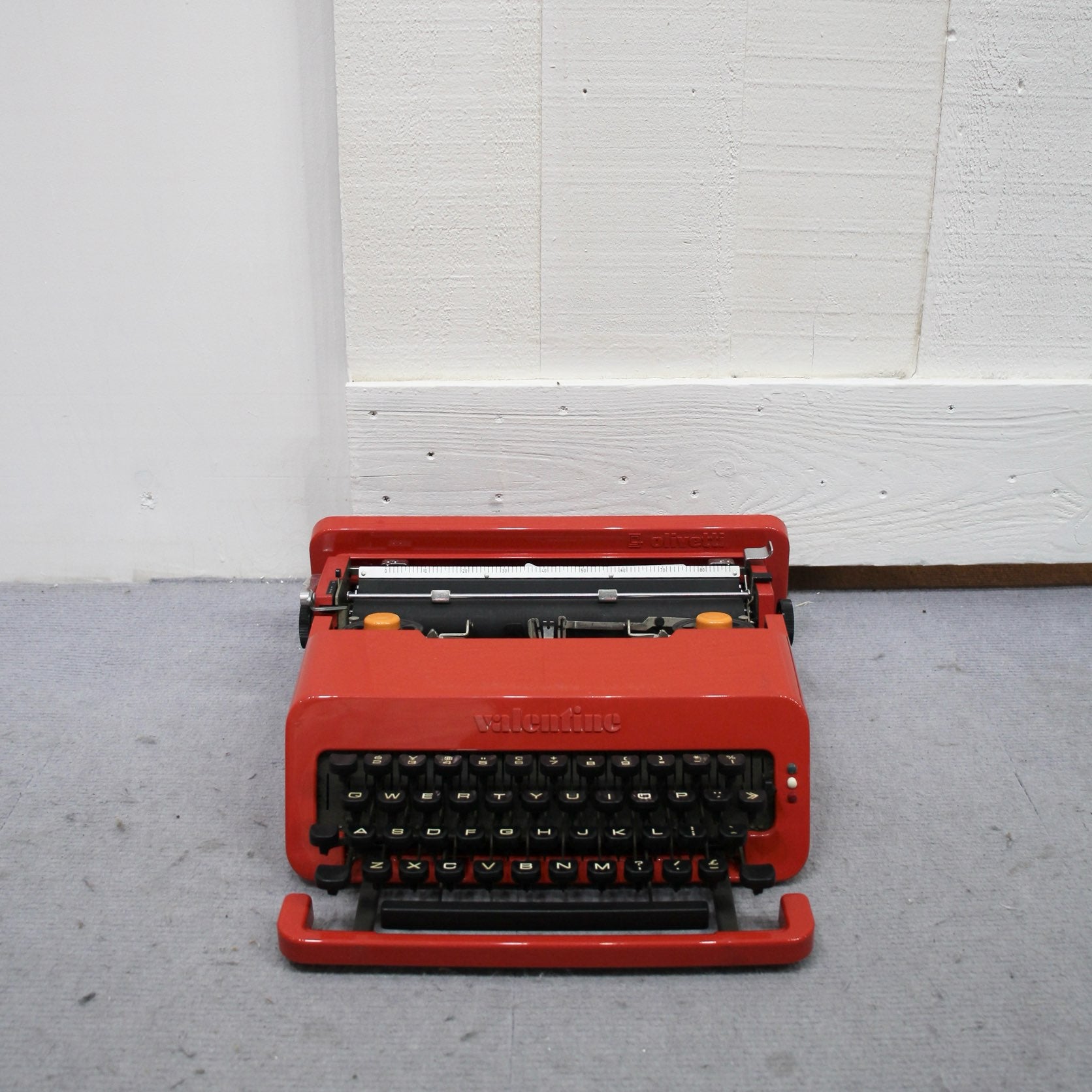 オリベッティ / olivetti バレンタイン / Valentine タイプライター エットレ・ソットサス ヴィンテージ