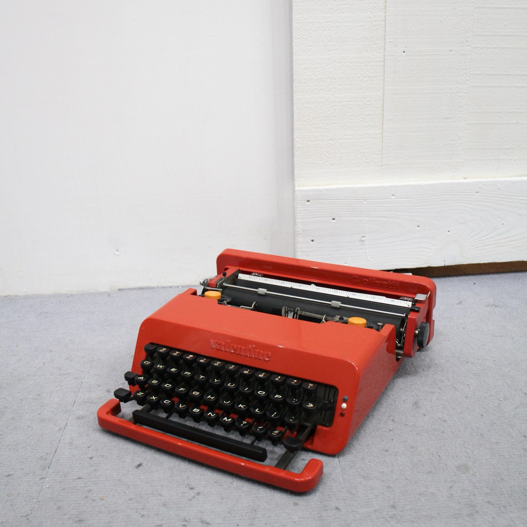 名作　olivetti オリベッティ valentine タイプライター オリベッティ / olivetti バレンタイン / Valentine タイプライター