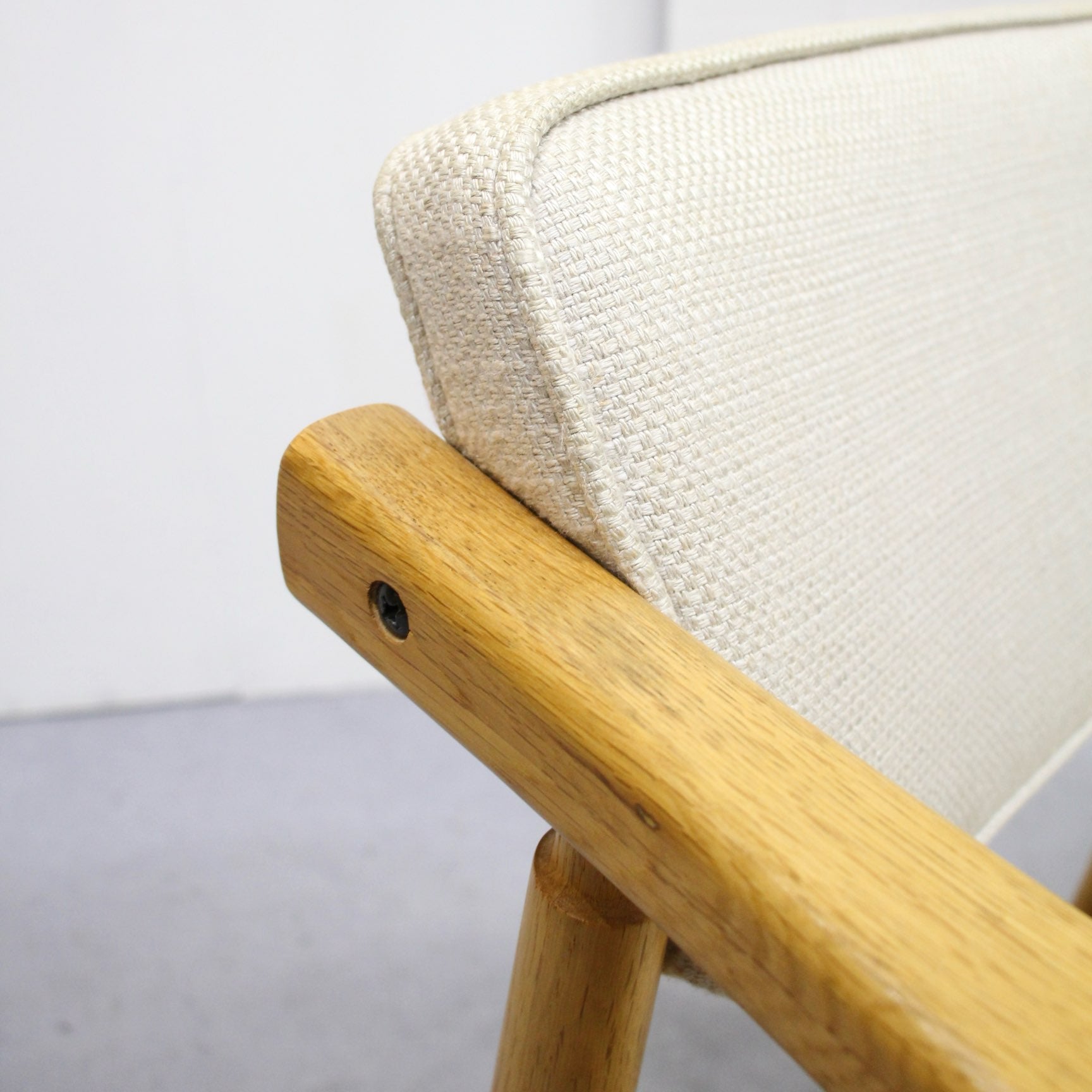 カリモク60 Dチェア オーク材