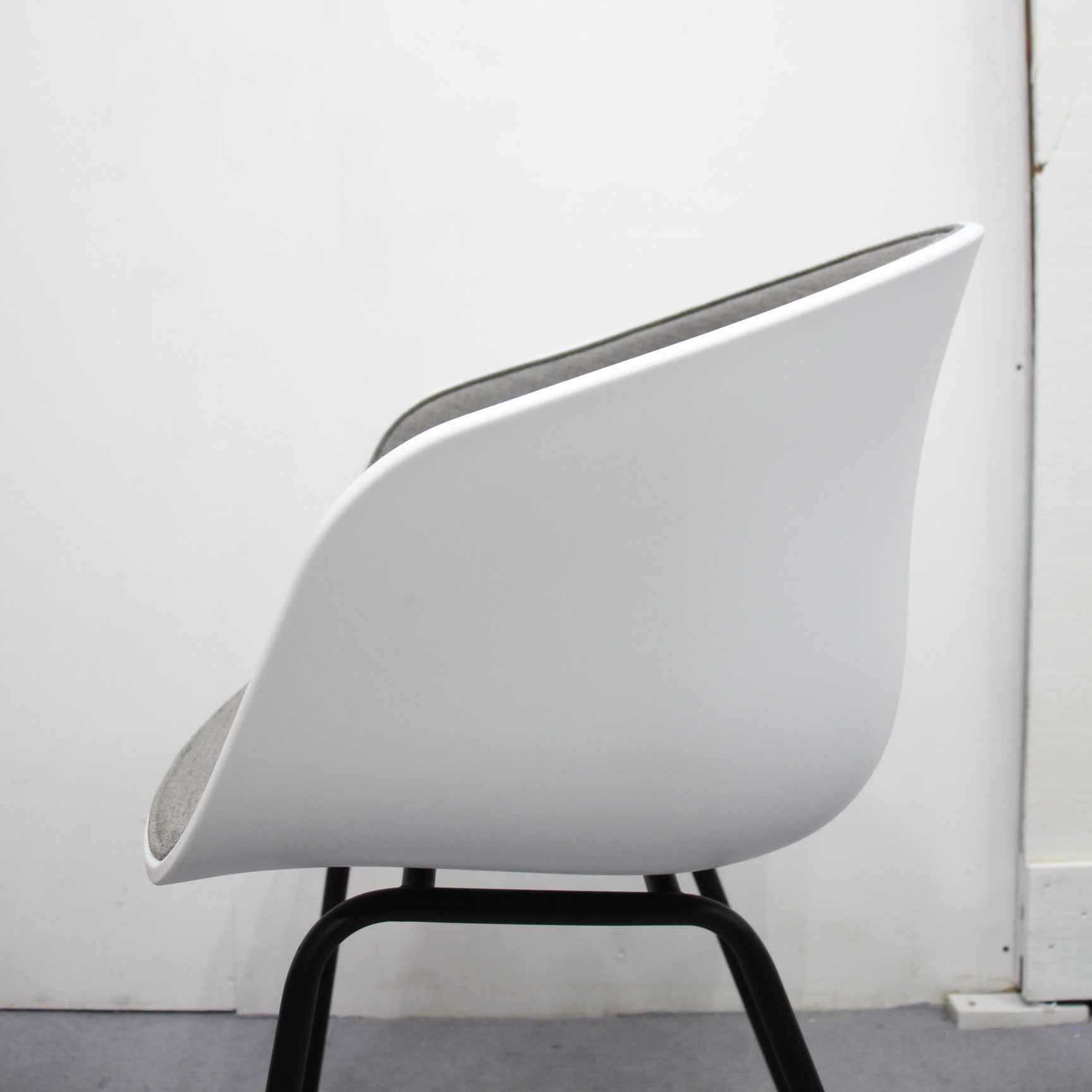 ヘイ / HAY ABOUT A CHAIR AAC26 フロント ファブリック デンマーク