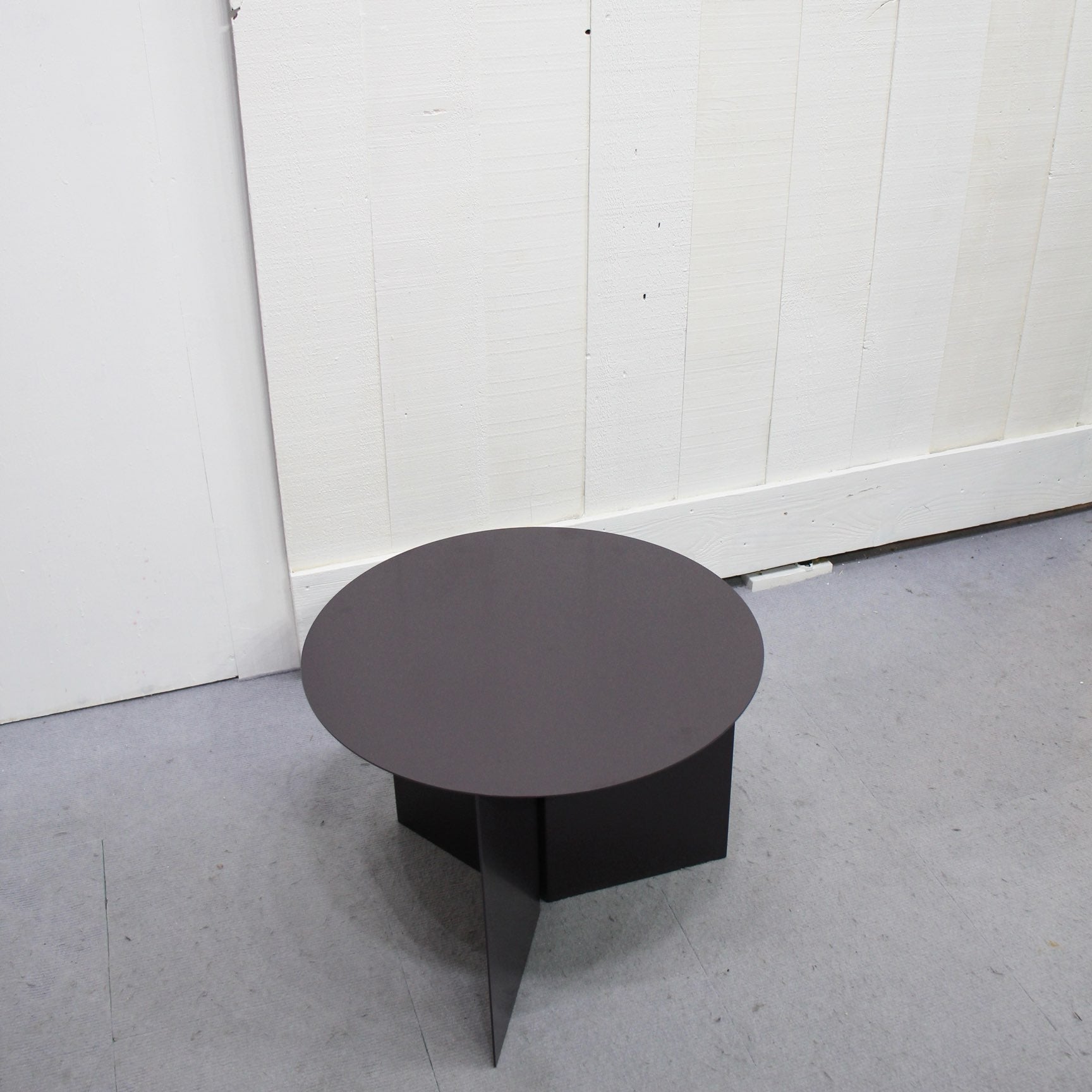ヘイ / HAY スリットテーブル / SLIT TABLE ラウンドφ45cmスチール パープル