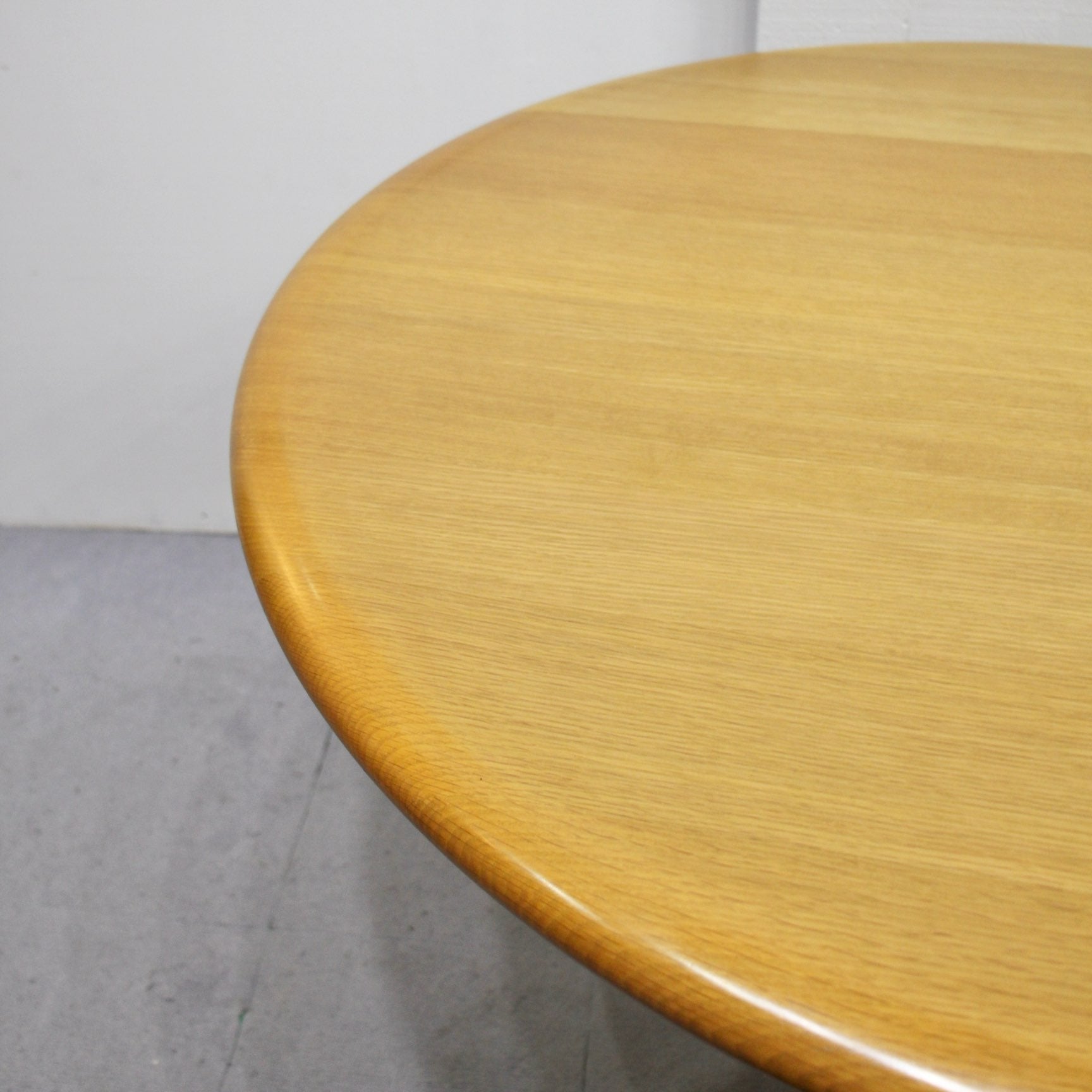 飛騨産業 / HIDA 侭シリーズ / JIN ラウンドダイニングテーブル オーク無垢 - Restyle