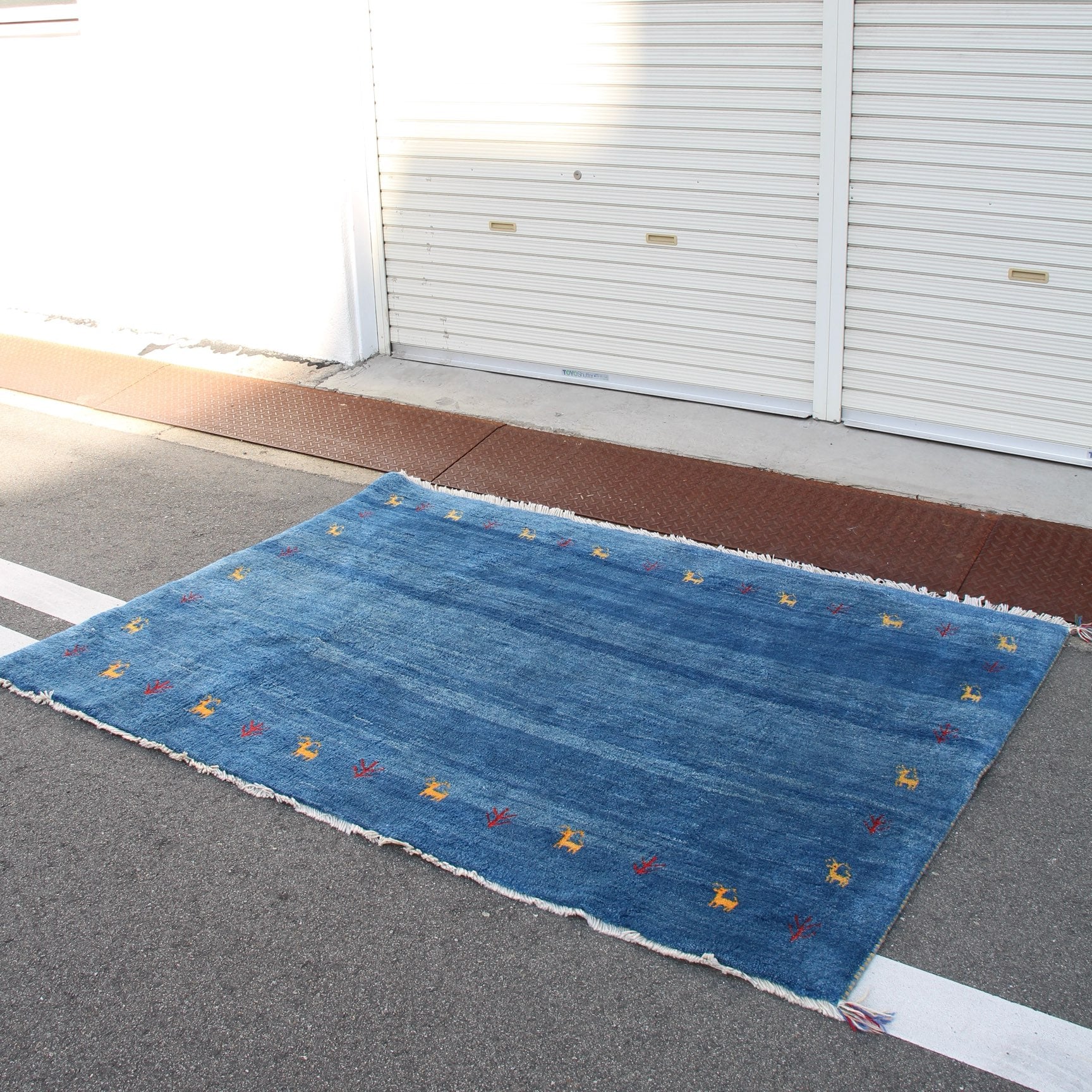 ギャッベ 200×140cm 中古 ラグマット 敷物 絨毯 青 ブルー かわいい