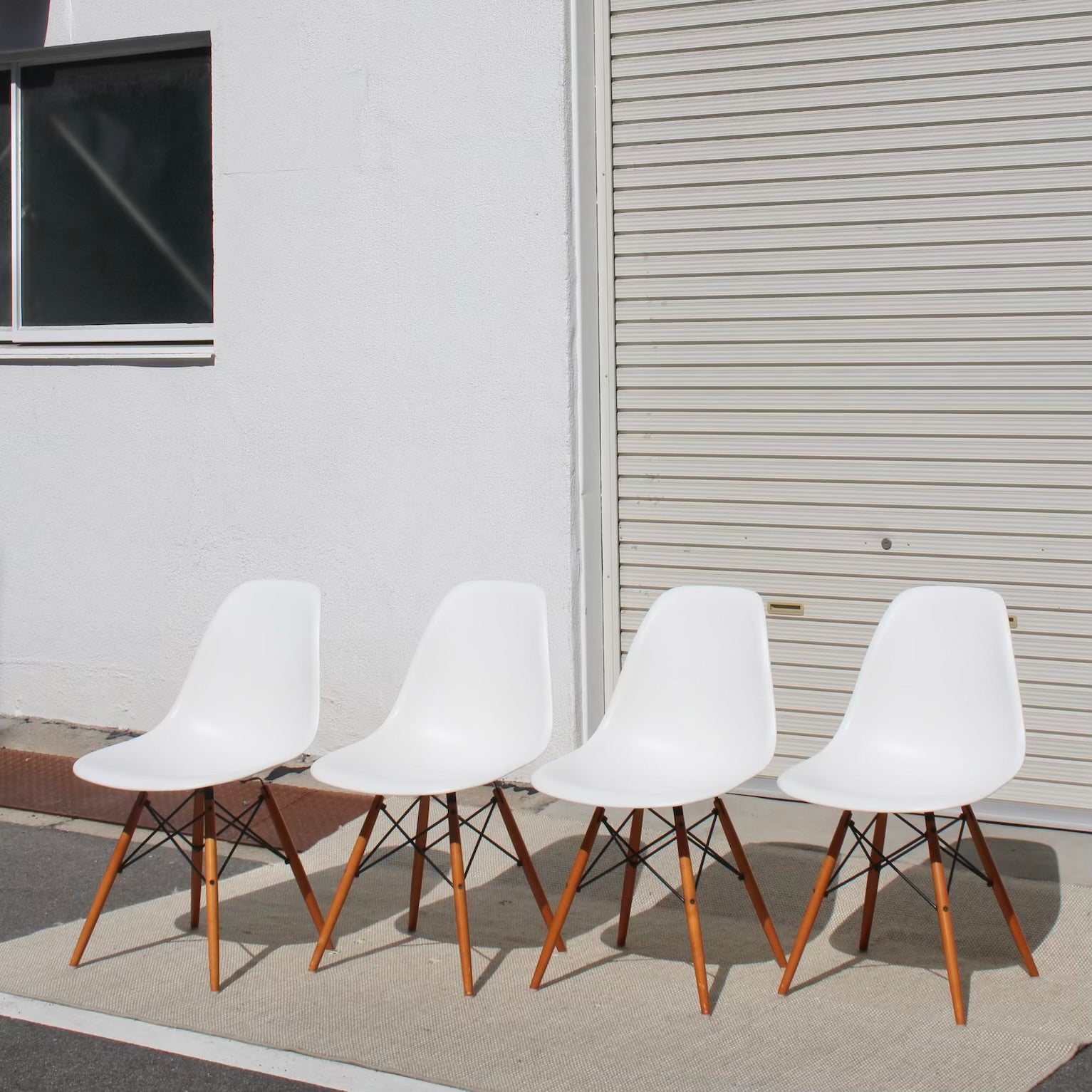 ハーマンミラー / Herman Miller サイドシェルチェア ドゥエルレッグ ホワイト チャールズ&レイ・イームズ