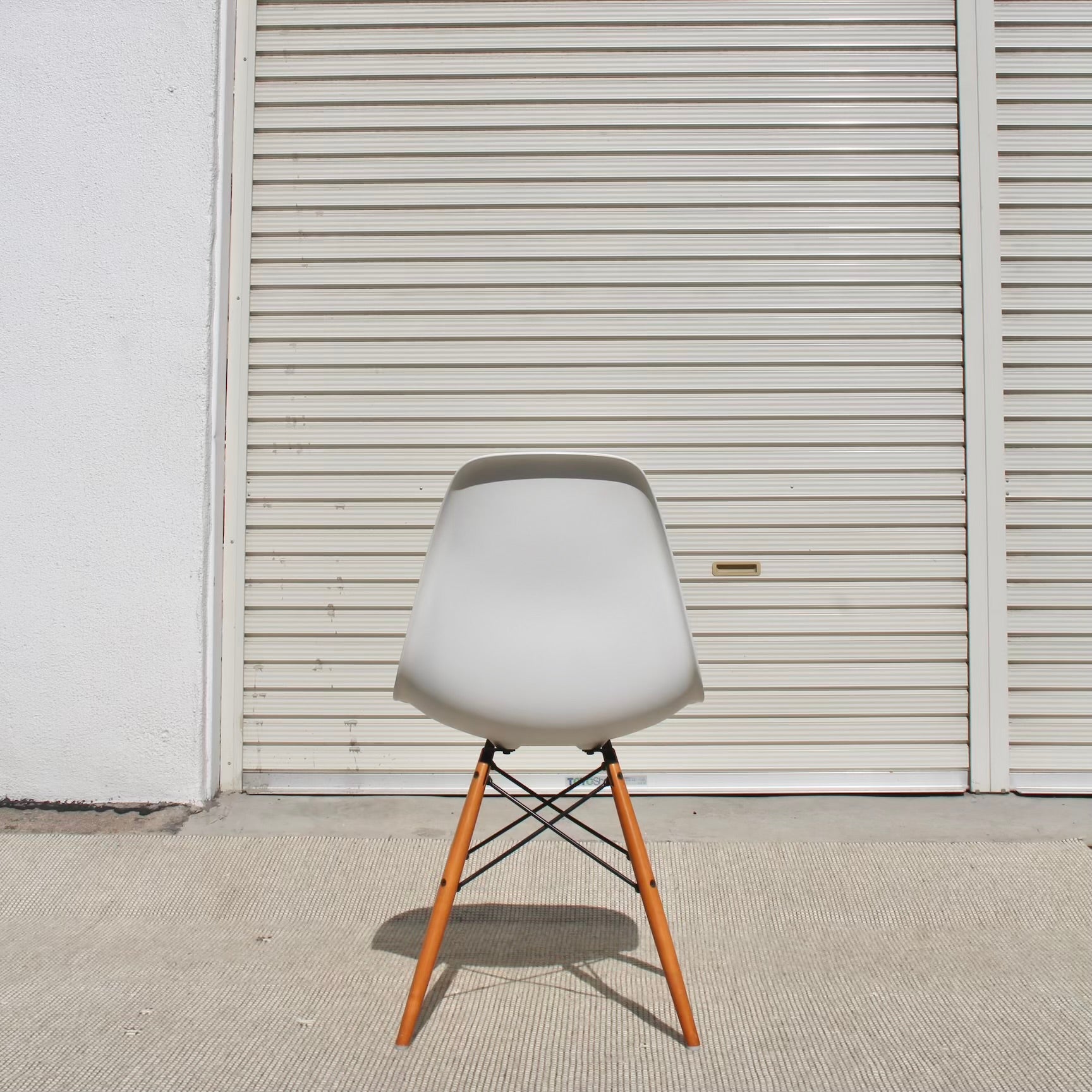 ハーマンミラー / Herman Miller サイドシェルチェア ドゥエルレッグ ホワイト チャールズ&レイ・イームズ