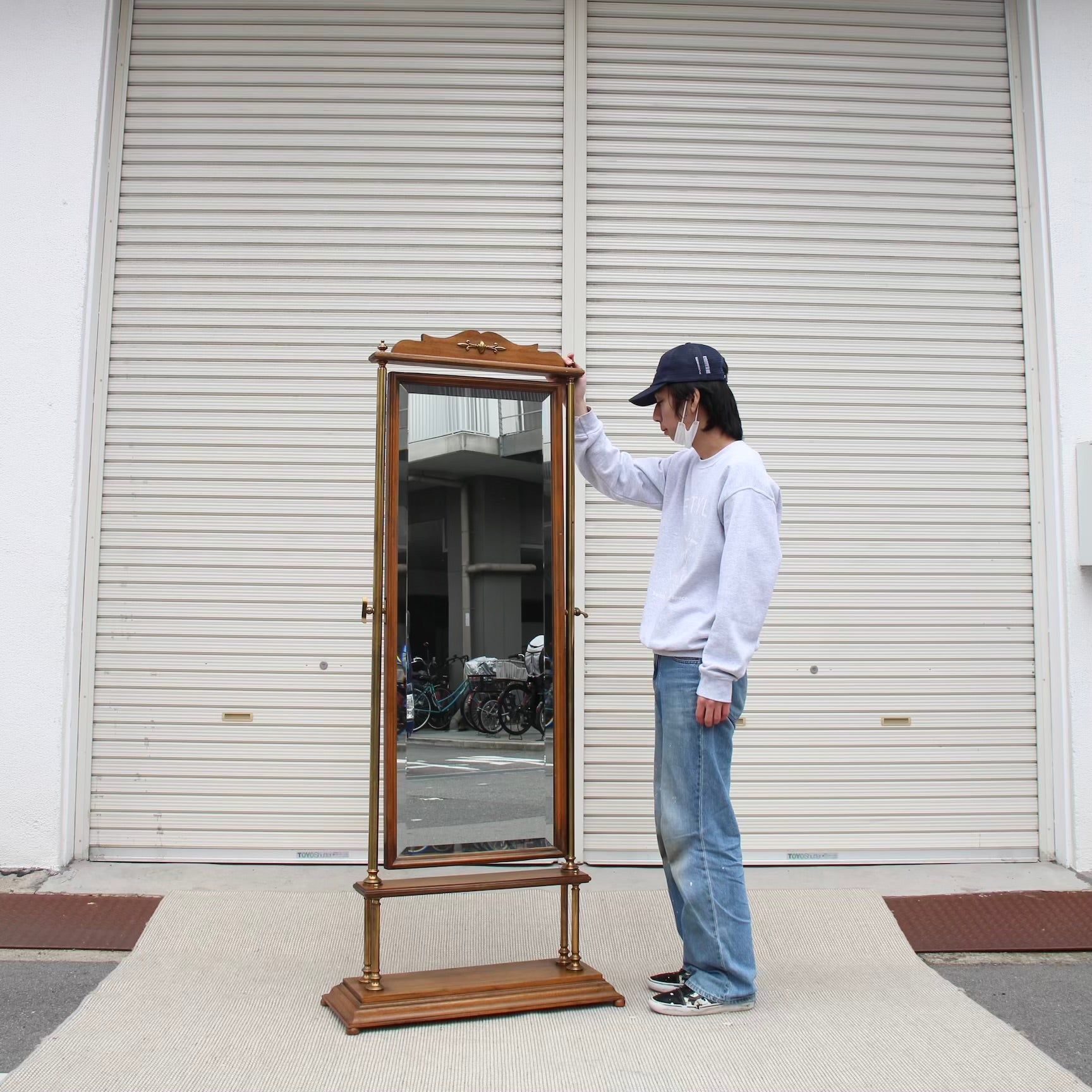 イタリア製 クラシックなスタンドミラー 姿見 ヴィンテージ