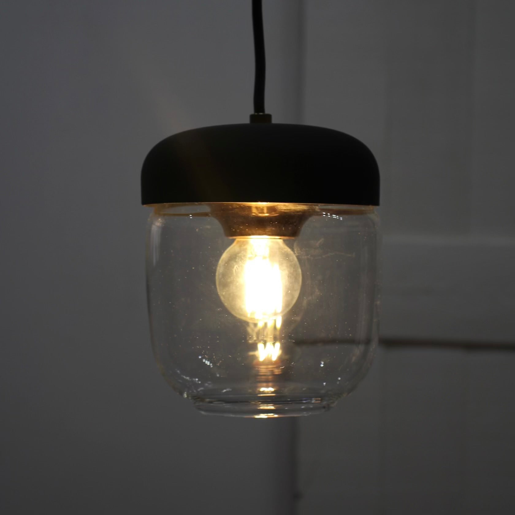 ウメイ / UMAGE エイコーン / Acorn ブラック×コパー ペンダントライト デンマーク 未使用品