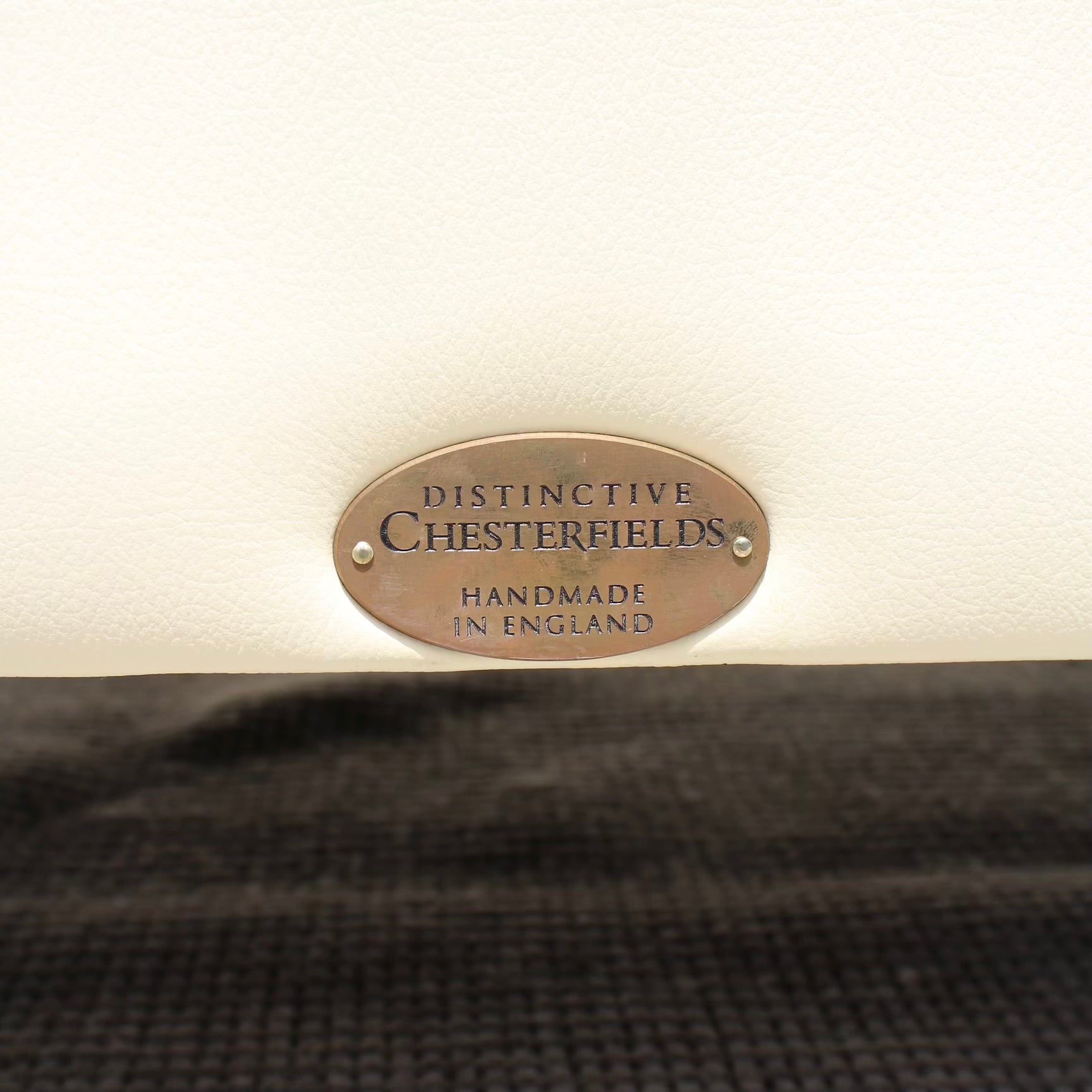 ディスティンクティブ / Distinctive Chesterfields ブレナム 2シーターチェスターフィールドソファ 本革
