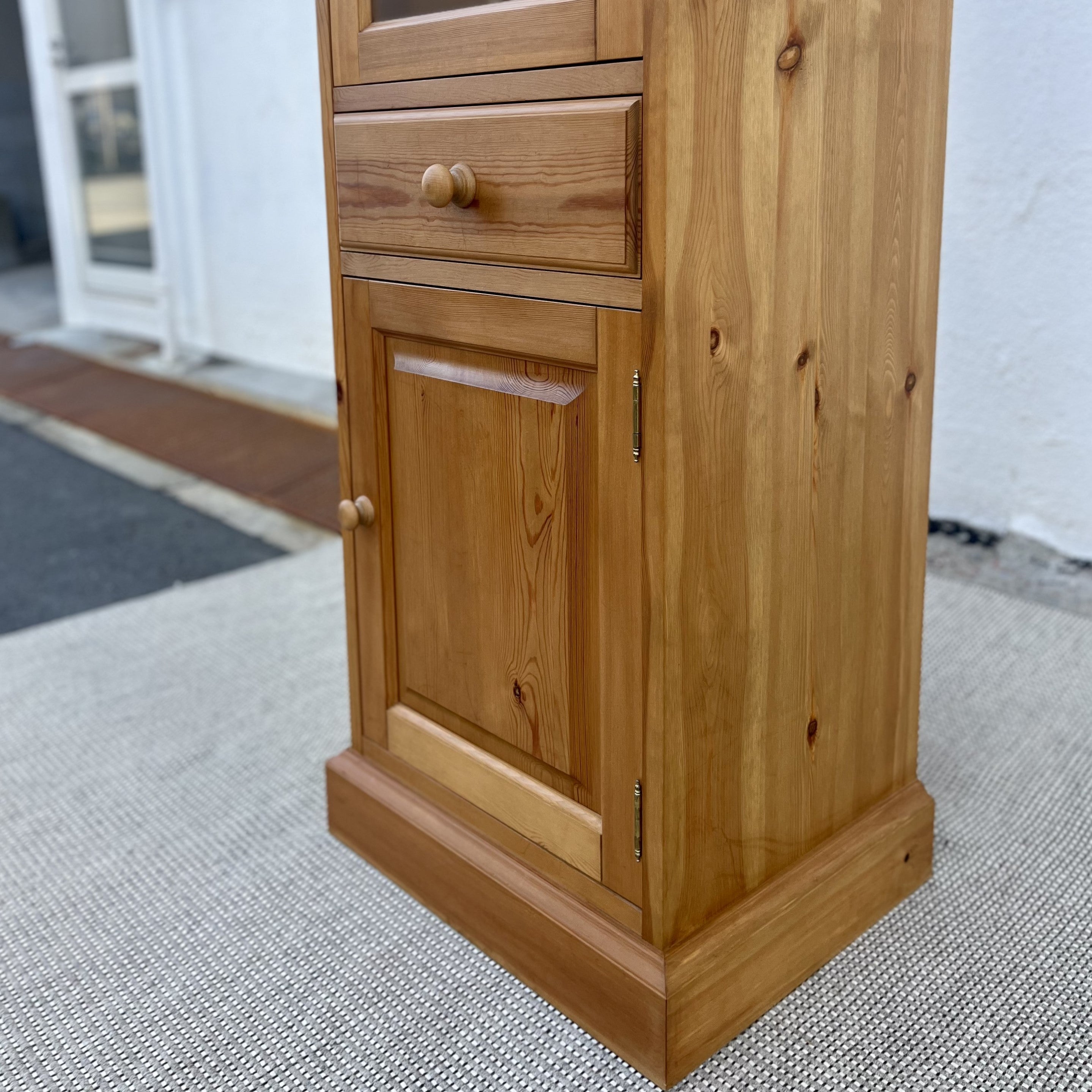 ザ・ペニー・ワイズ / THE PENNY WISE パイン材 カップボード