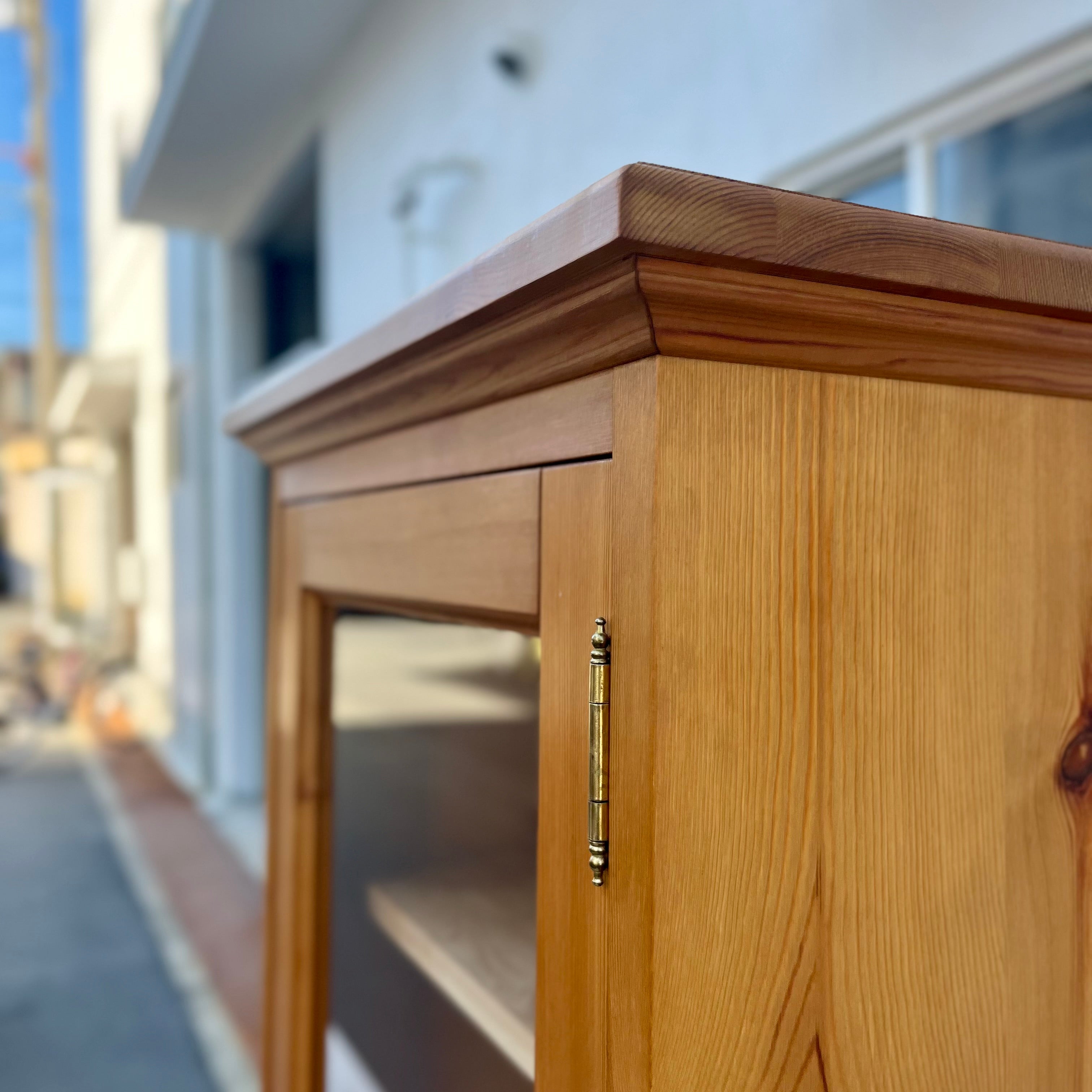 ザ・ペニー・ワイズ / THE PENNY WISE パイン材 カップボード