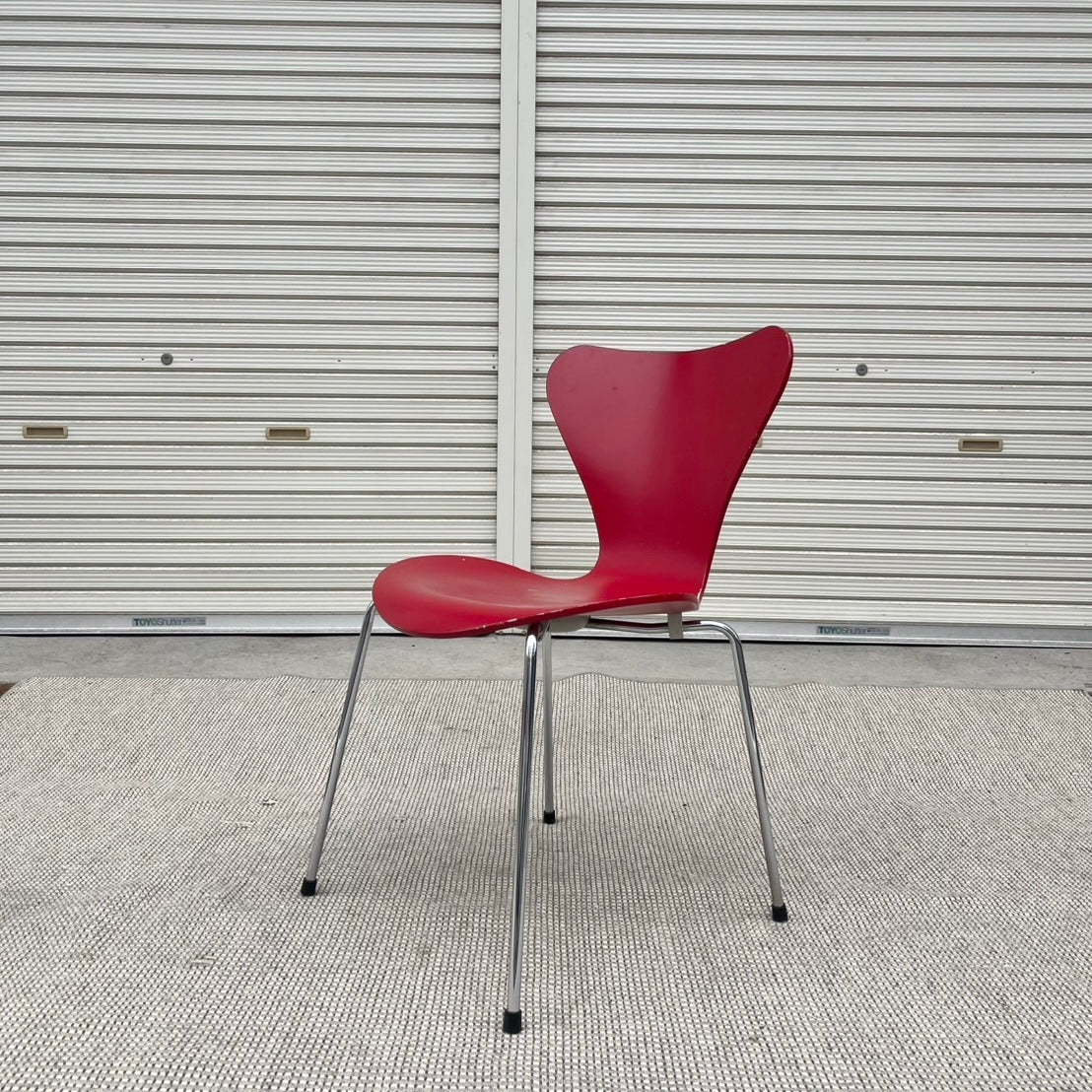 フリッツ・ハンセン / FRITZ HANSEN セブンチェア レッド アルネ・ヤコブセン / Arne Jacobsen  2003年製