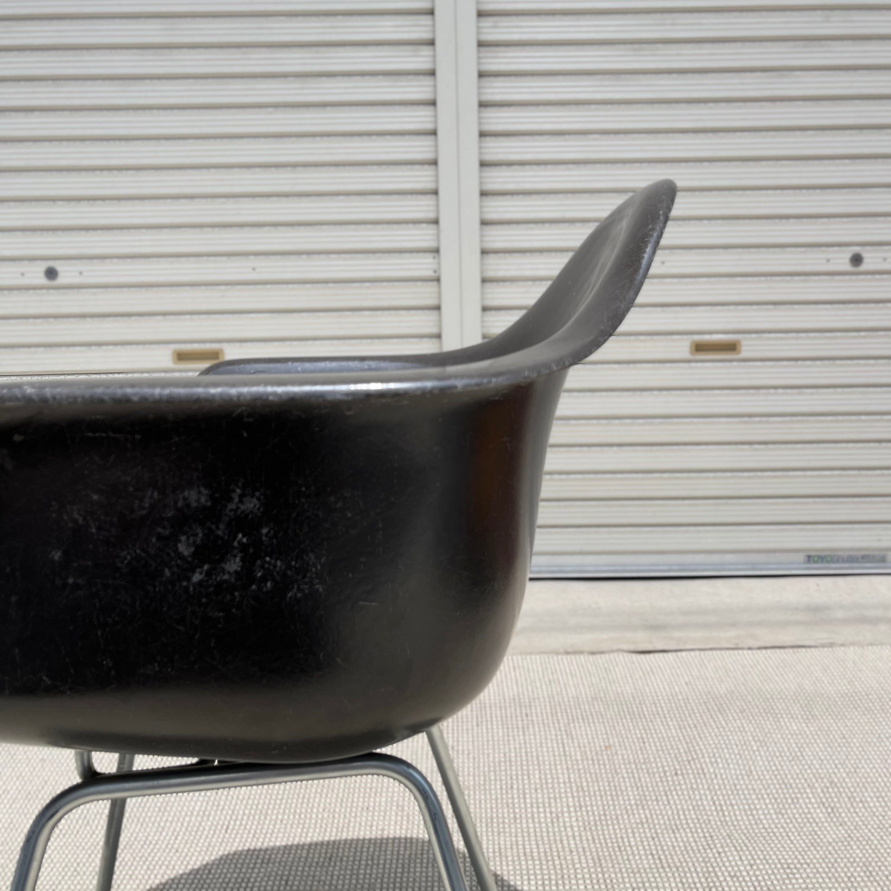 モダニカ / MODERNICA アームシェルチェア Hベース
