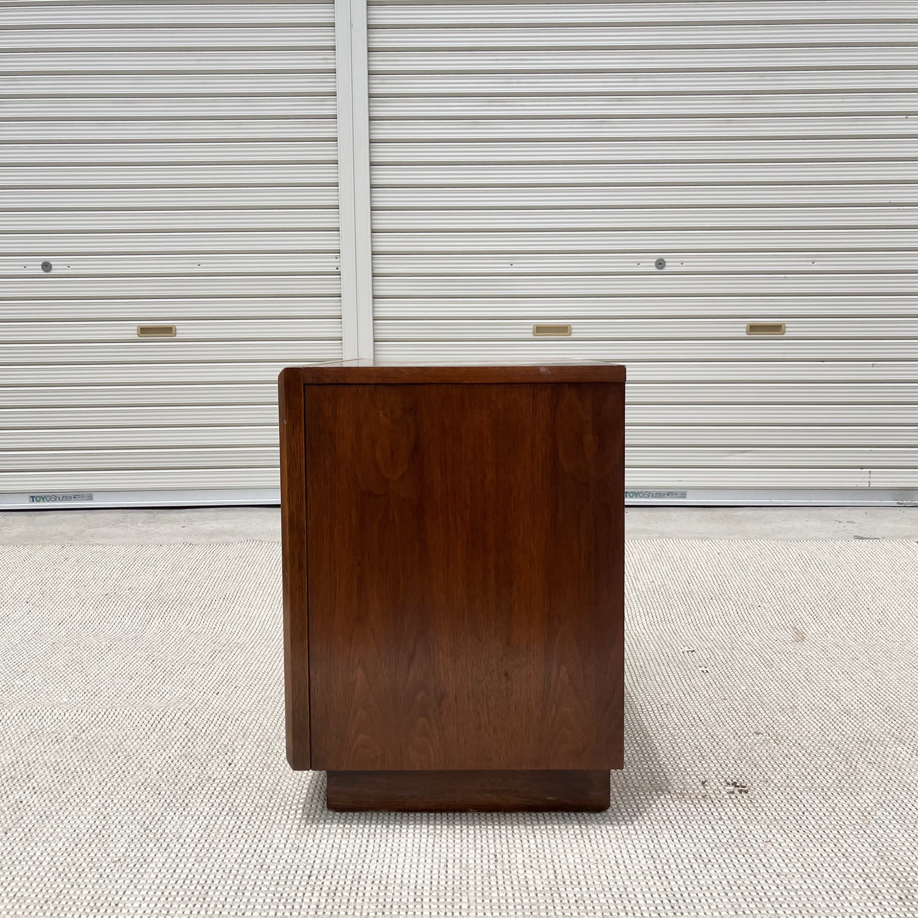 アメリカンヴィンテージ 2段チェスト ウォールナット