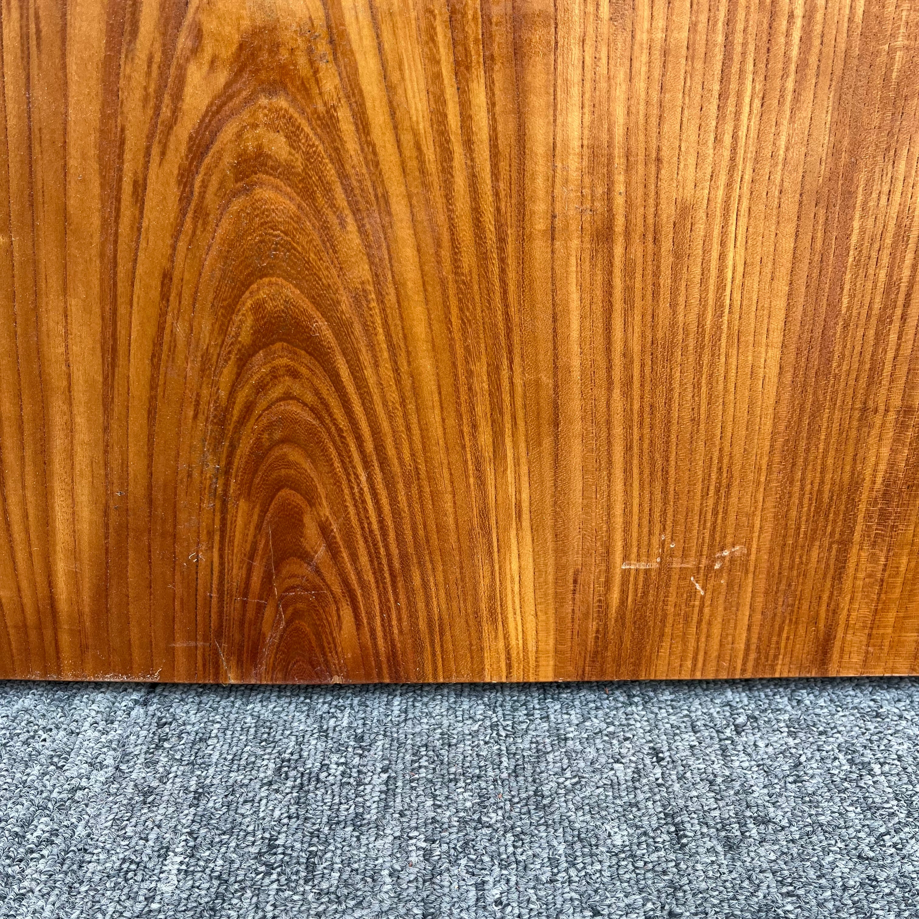 一枚板 ケヤキ 無垢材 耳付き 美しい木目の一枚板 64×148【44】