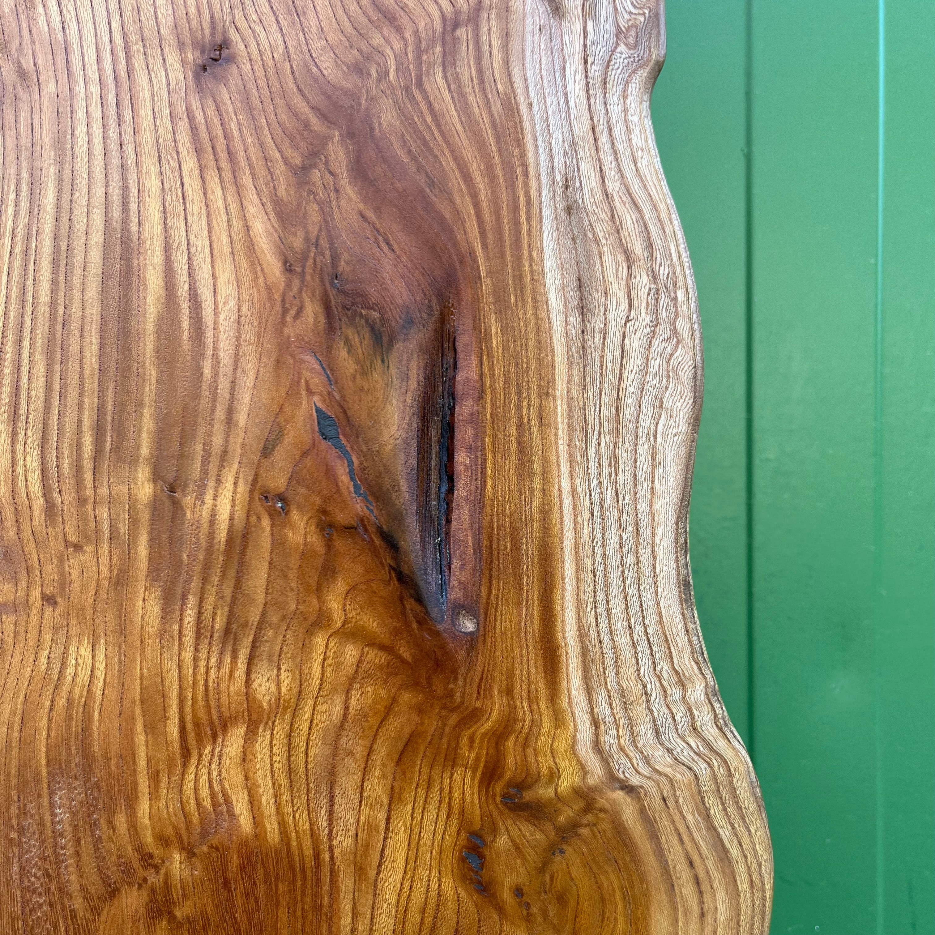 一枚板 ケヤキ 無垢材 耳付き 美しい木目の一枚板 64×148【44】