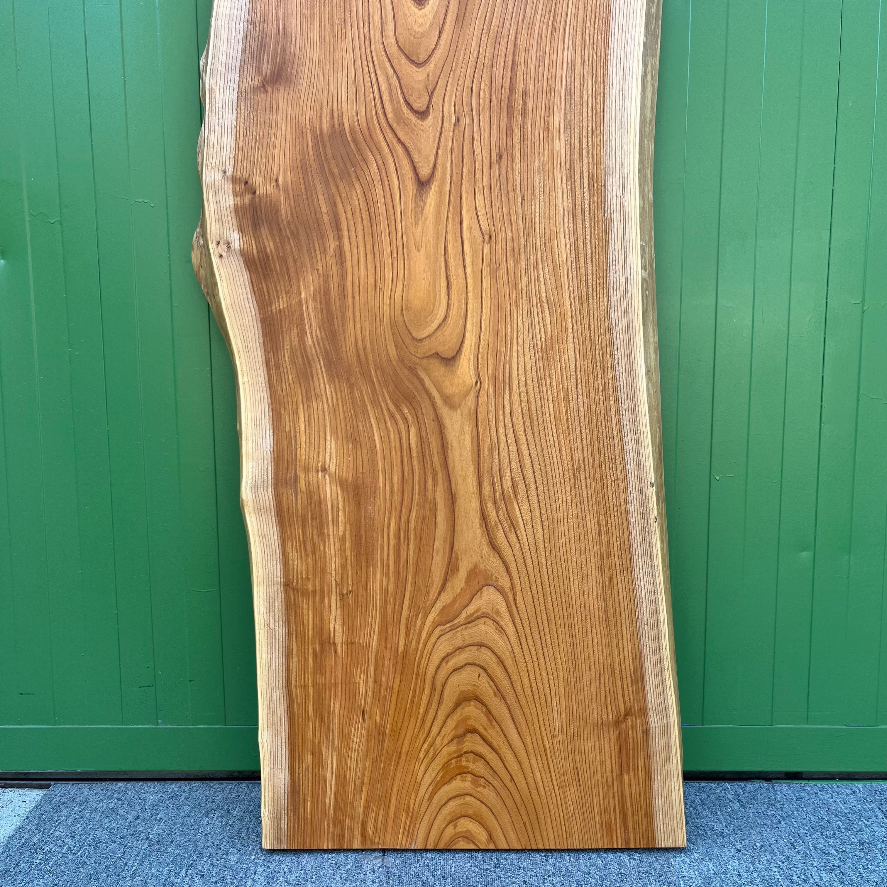一枚板 ケヤキ 無垢材 耳付き 美しい木目の一枚板 64×148【44】