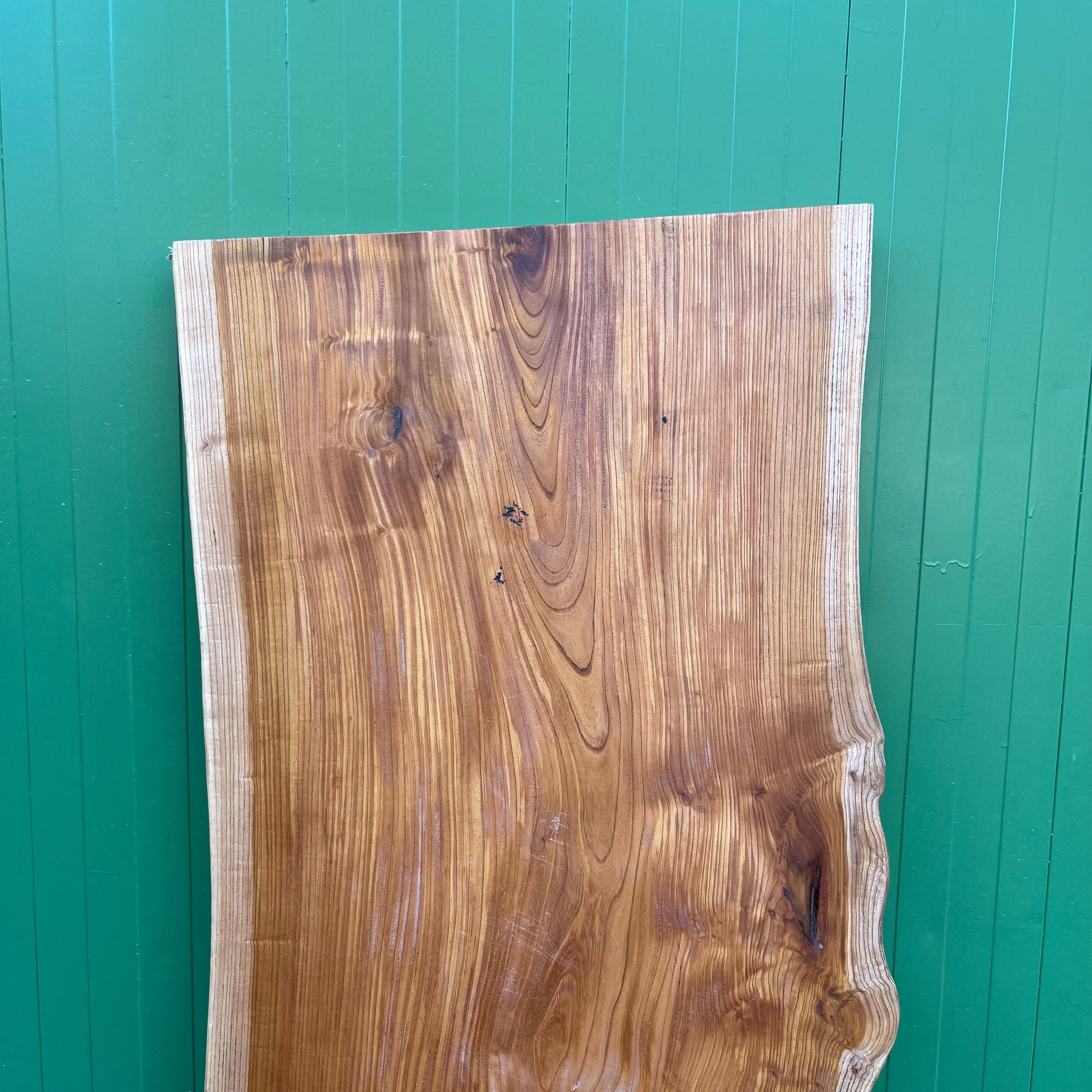 一枚板 ケヤキ 無垢材 耳付き 美しい木目の一枚板 64×148【44】