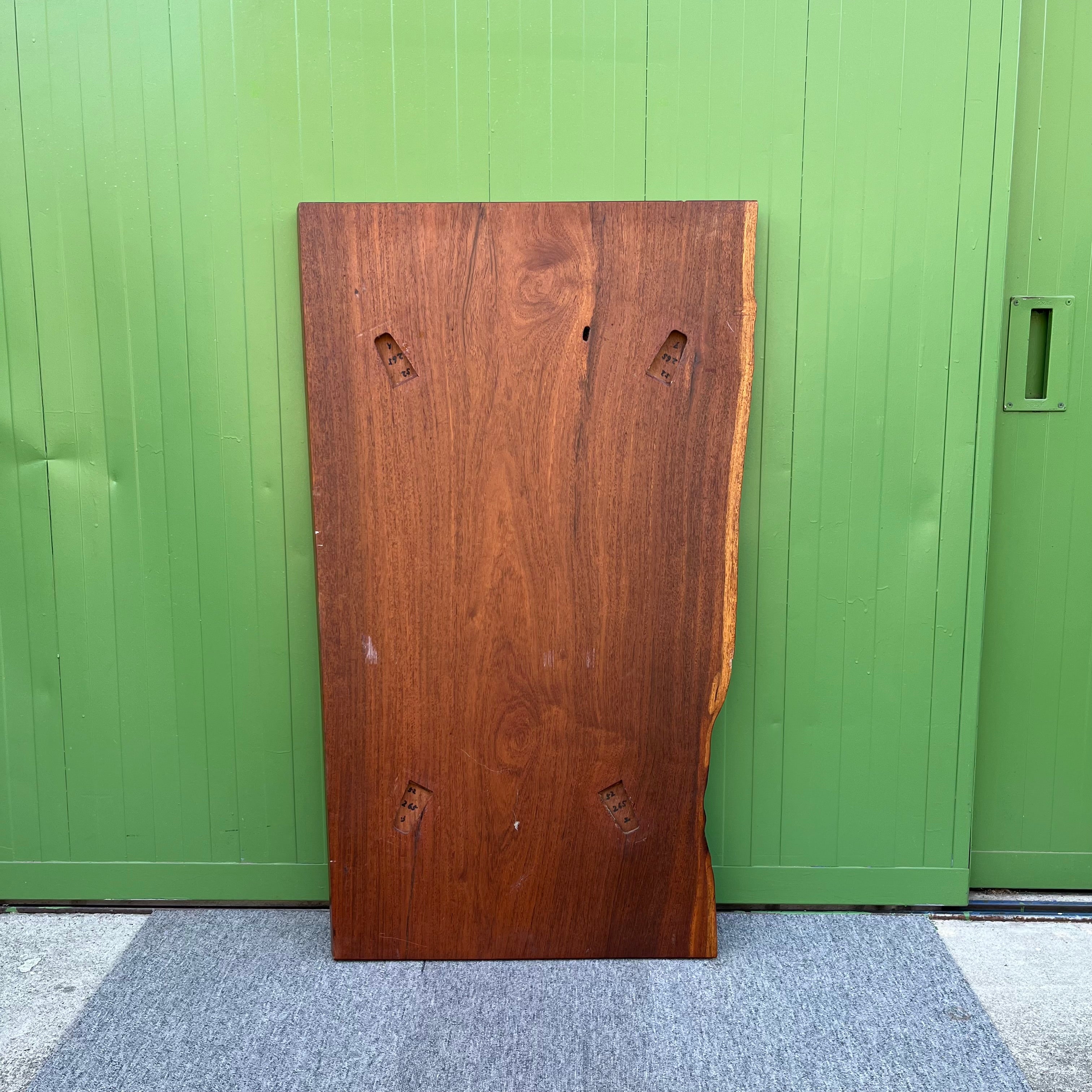 一枚板 ブビンガ 無垢材 耳付き 美しい木目の一枚板 72×122【38】