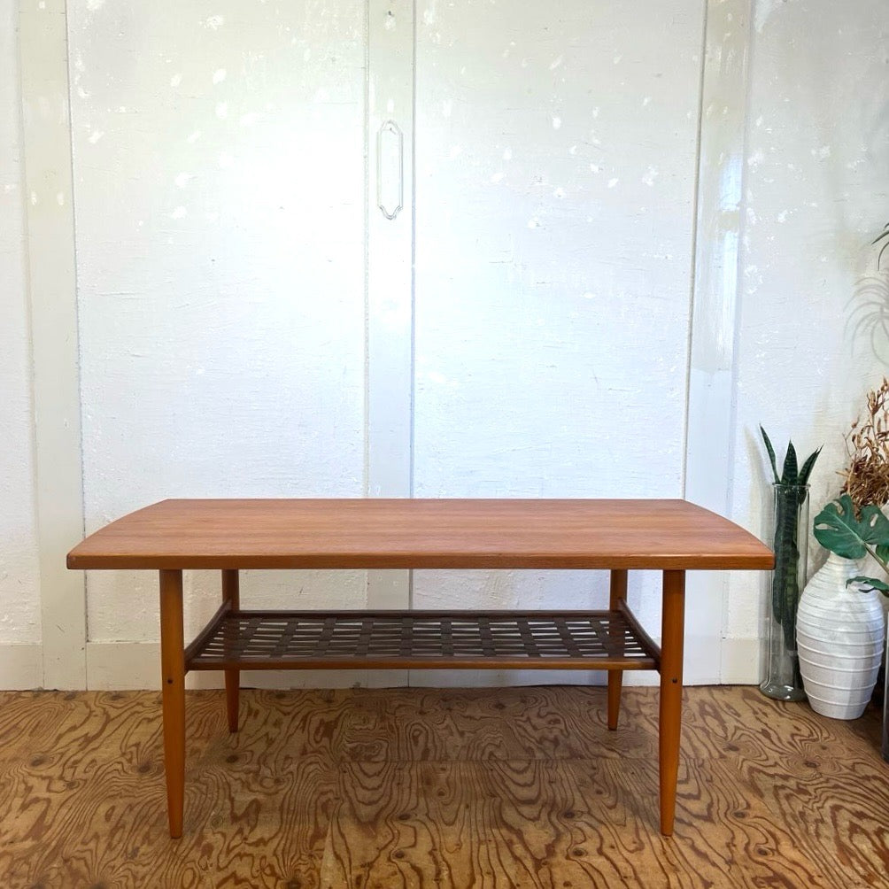 チーク材&ビーチ材 センターテーブル  コーヒーテーブルリビングテーブル  北欧 デンマーク クラシック Scandinavian vintage 中古