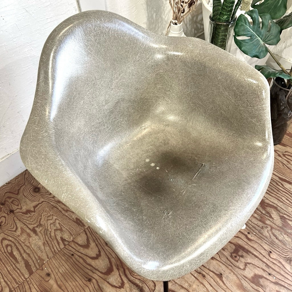 ハーマンミラー / Herman Miller アームシェルチェア チャールズ&レイ・イームズ エレファントハイドグレー MAX(Middle-height Arm-chair X-base) FRP ヴィンテージ
