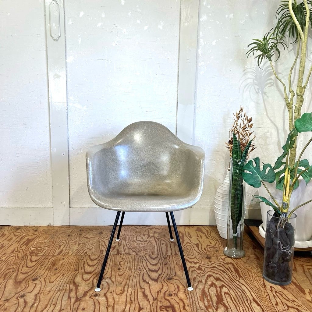 ハーマンミラー / Herman Miller アームシェルチェア チャールズ&レイ・イームズ エレファントハイドグレー MAX(Middle-height Arm-chair X-base) FRP ヴィンテージ