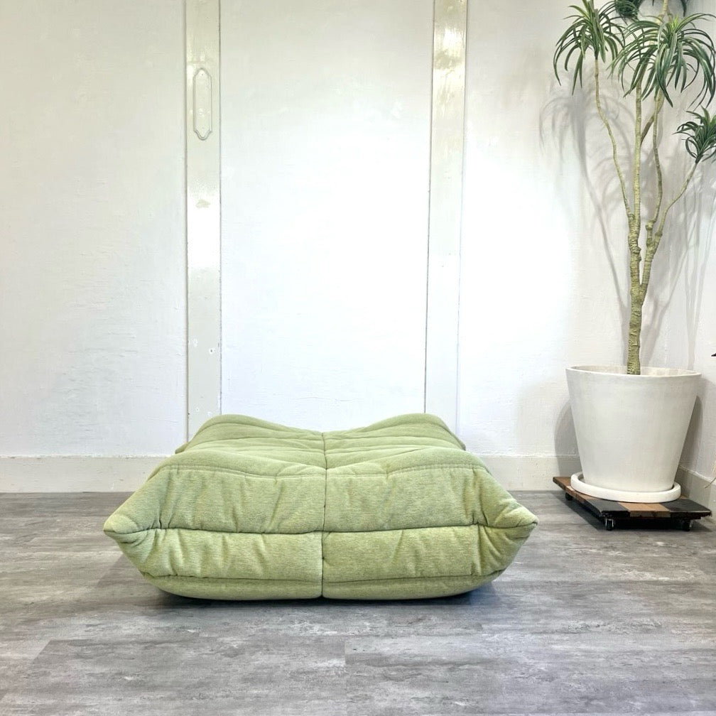 リーン・ロゼ / ligne roset トーゴ パフ オットマン グリーン 中古