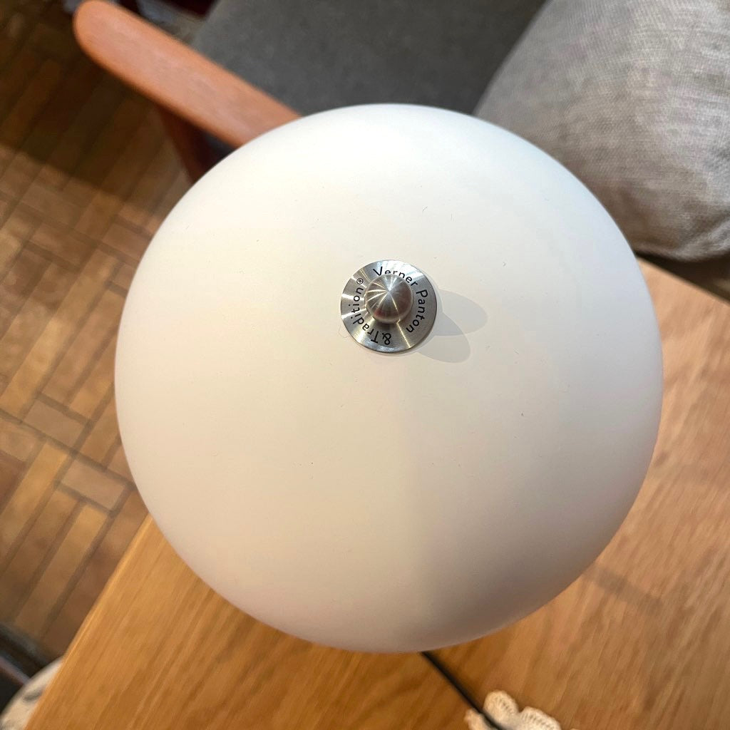 アンドトラディッション / &Tradition フラワーポット /  Flowerpot ポータブルテーブルランプ VP9 ヴァーナー・パントン 中古