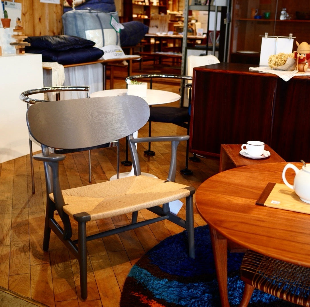 カールハンセン&サン / Carl Hansen & Søn CH22 ラウンジチェア ハンスJ.ウェグナー グレー