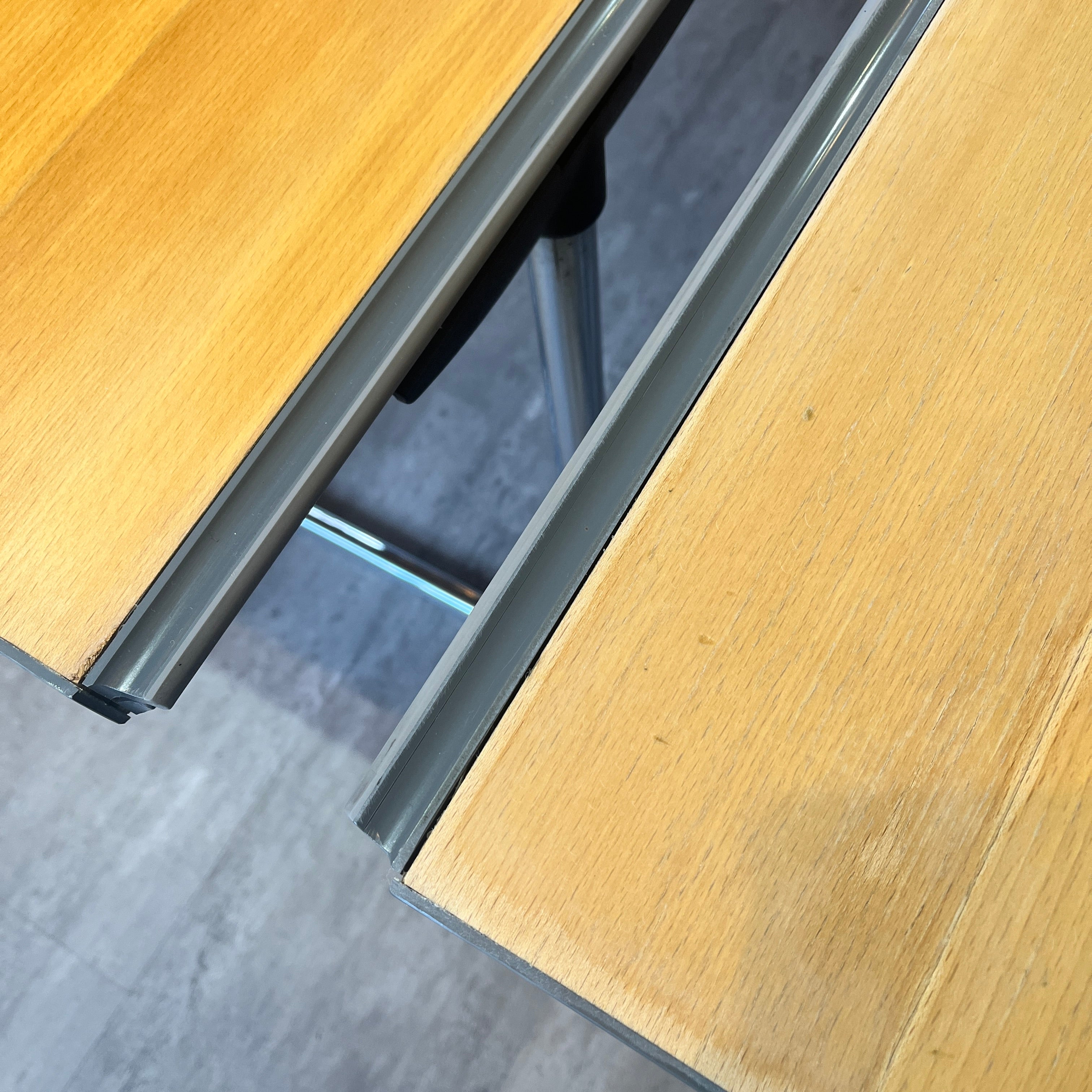 フリッツ・ハンセン / FRITZ HANSEN クリックテーブル / CLICK エリック・マグヌッセン