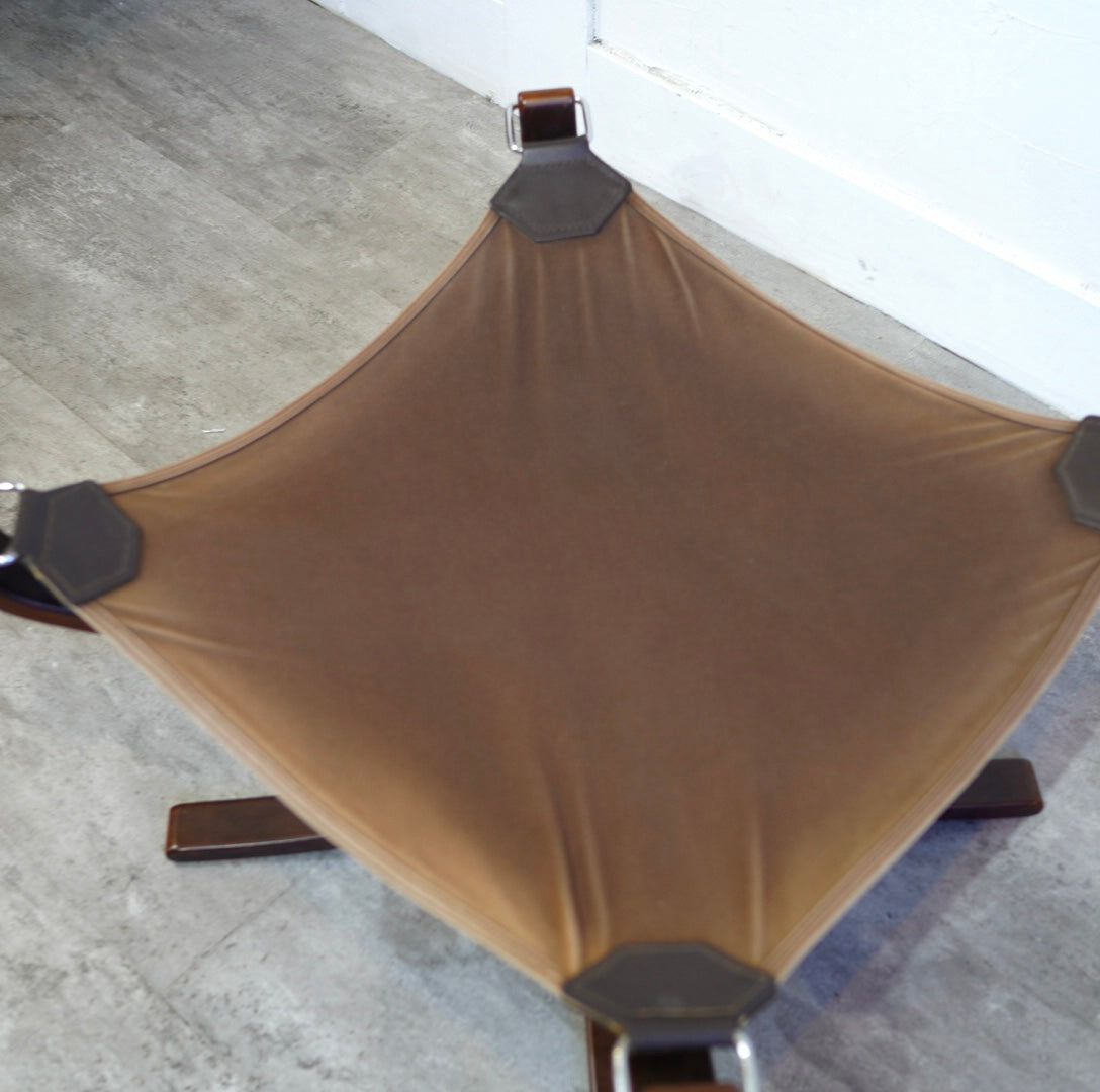 バットネ / Vatne ファルコン オットマン 本革 北欧 ヴィンテージ